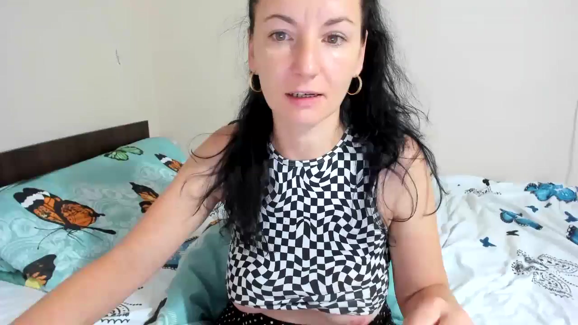 Gallery image thumbnail from elisha4ubbb's myfreecams stream on, 08/16/2024, 03:47 image 19 of 20