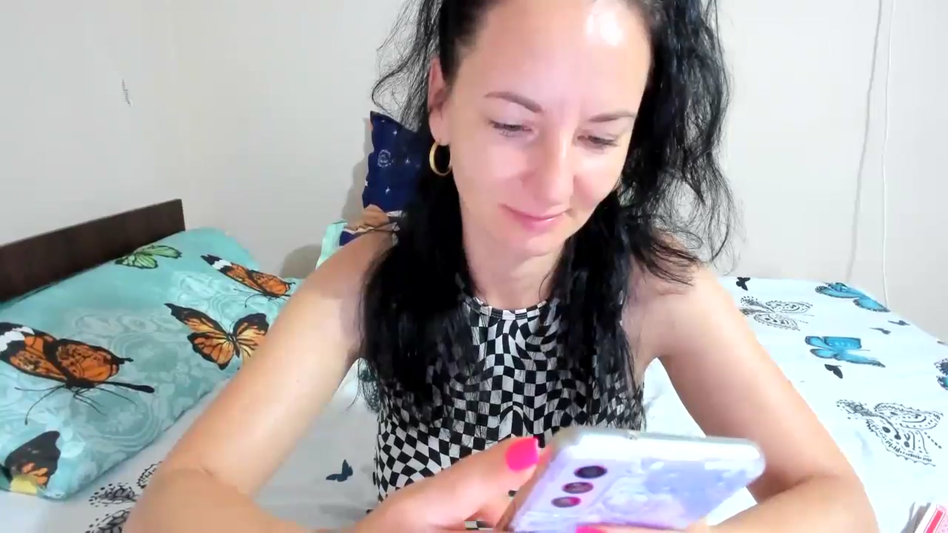 Gallery image thumbnail from elisha4ubbb's myfreecams stream on, 08/16/2024, 04:46 image 4 of 20