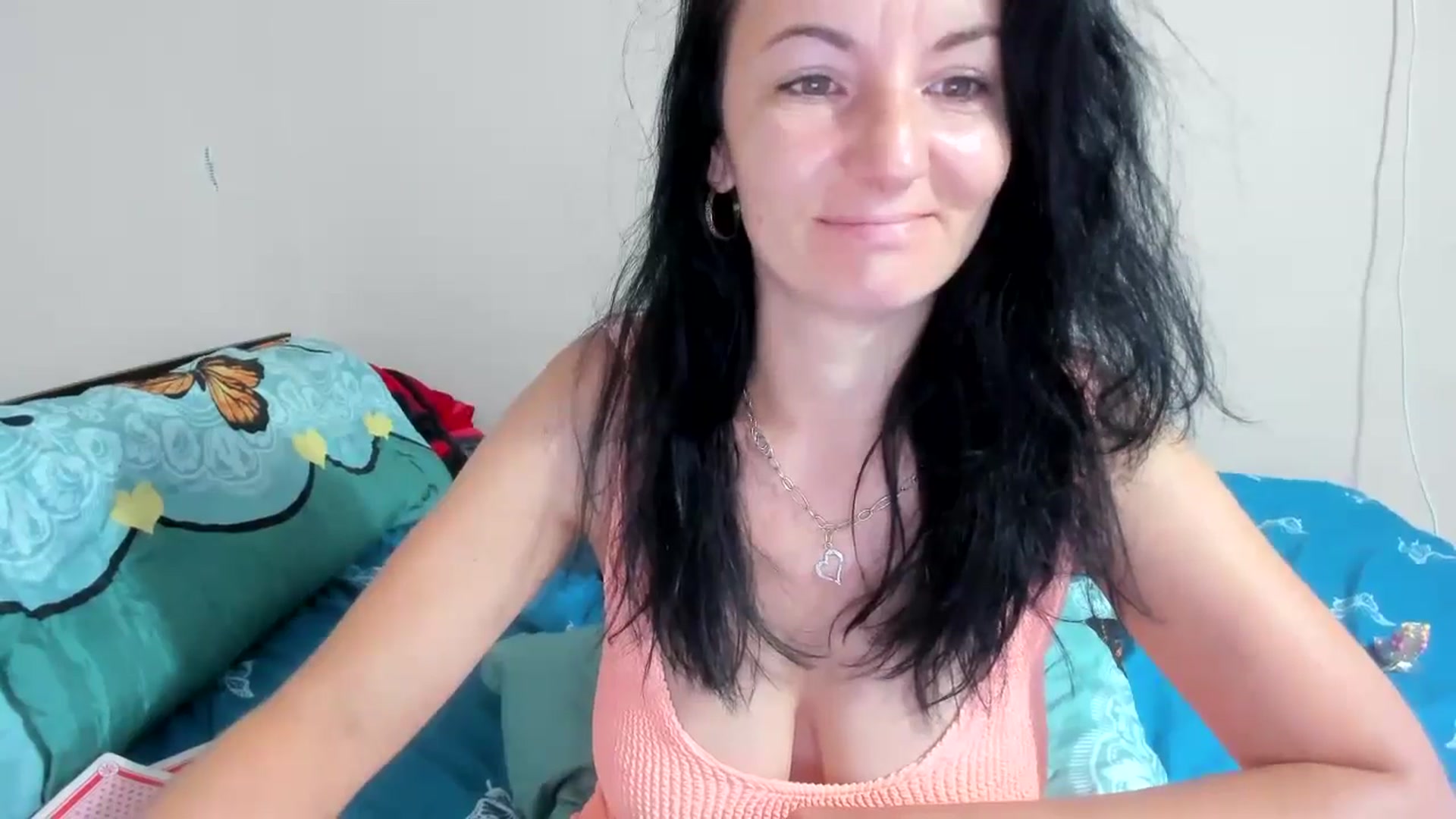 Gallery image thumbnail from elisha4ubbb's myfreecams stream on, 08/19/2024, 04:21 image 13 of 20