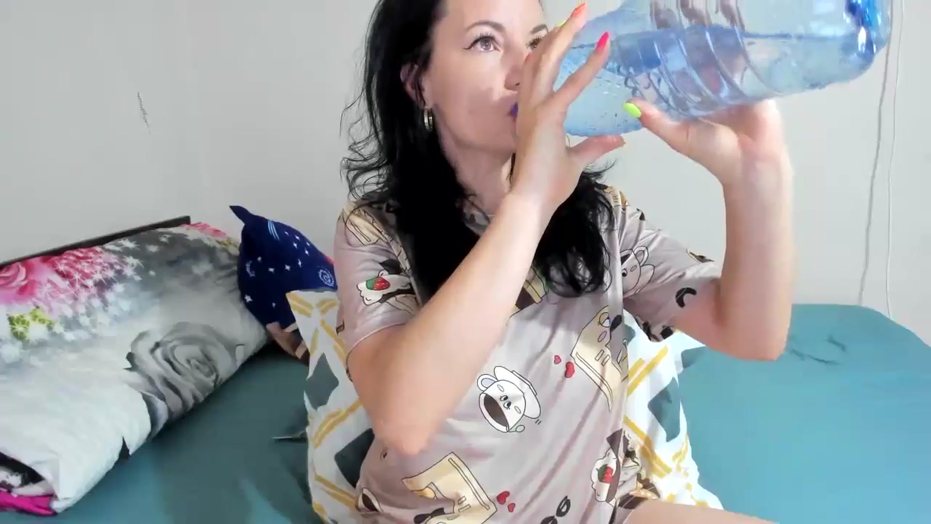 Gallery image thumbnail from elisha4ubbb's myfreecams stream on, 08/28/2024, 03:39 image 6 of 20