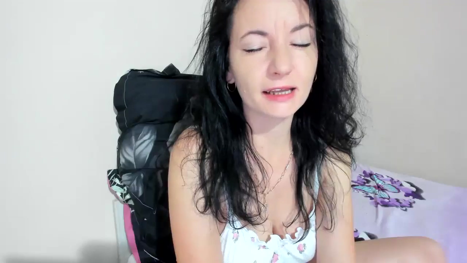 Gallery image thumbnail from elisha4ubbb's myfreecams stream on, 09/29/2024, 03:28 image 2 of 20