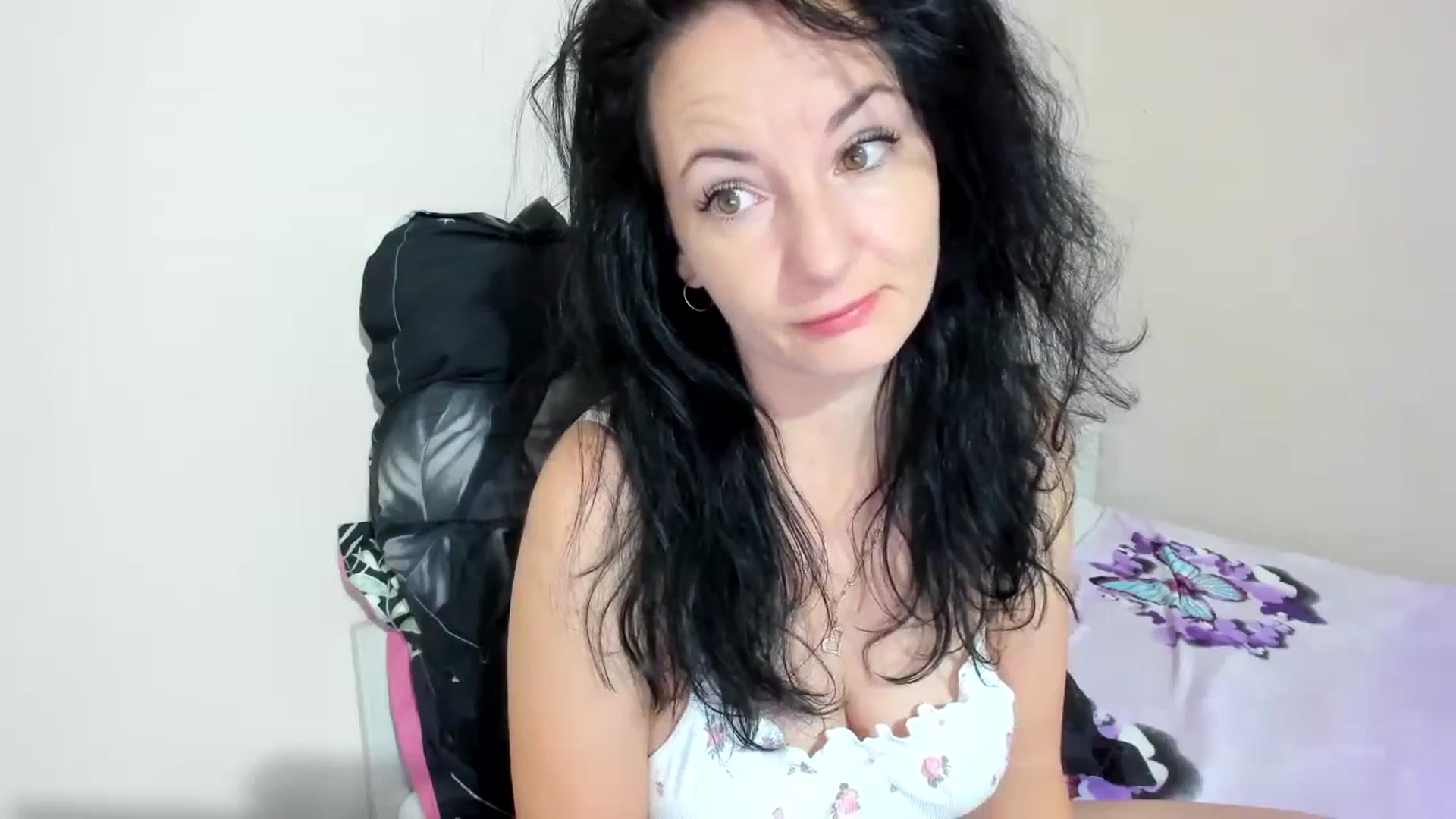Gallery image thumbnail from elisha4ubbb's myfreecams stream on, 09/29/2024, 03:28 image 3 of 20