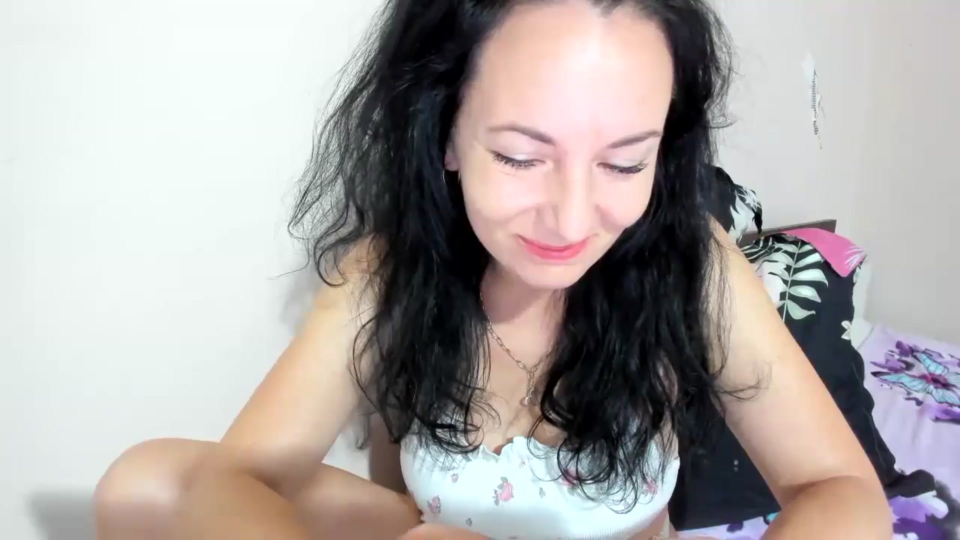 Gallery image thumbnail from elisha4ubbb's myfreecams stream on, 09/29/2024, 04:02 image 17 of 20