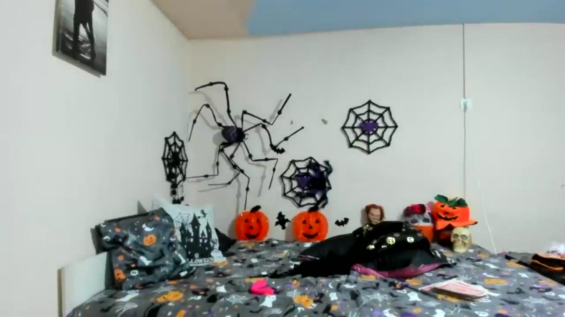 Gallery image thumbnail from elisha4ubbb's myfreecams stream on, 10/08/2024, 04:30 image 16 of 20
