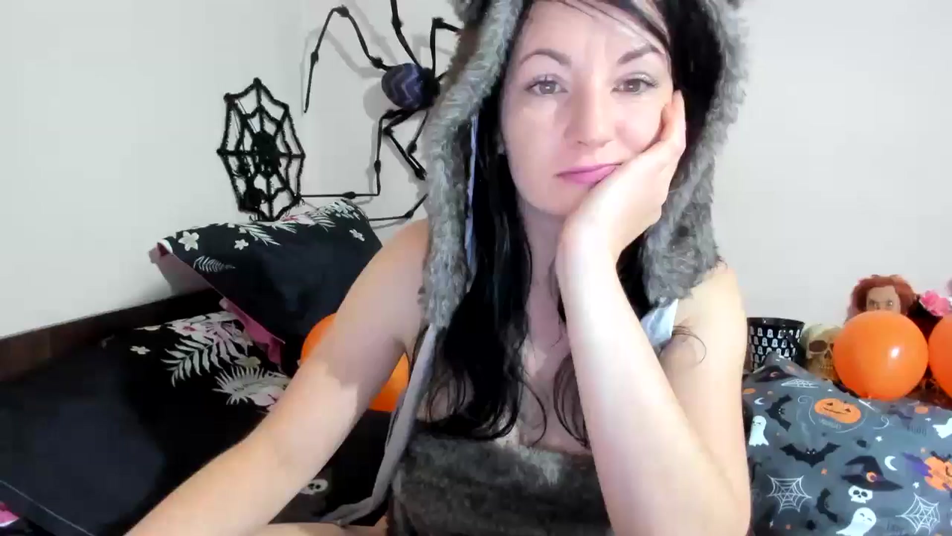 Gallery image thumbnail from elisha4ubbb's myfreecams stream on, 10/22/2024, 04:07 image 13 of 20