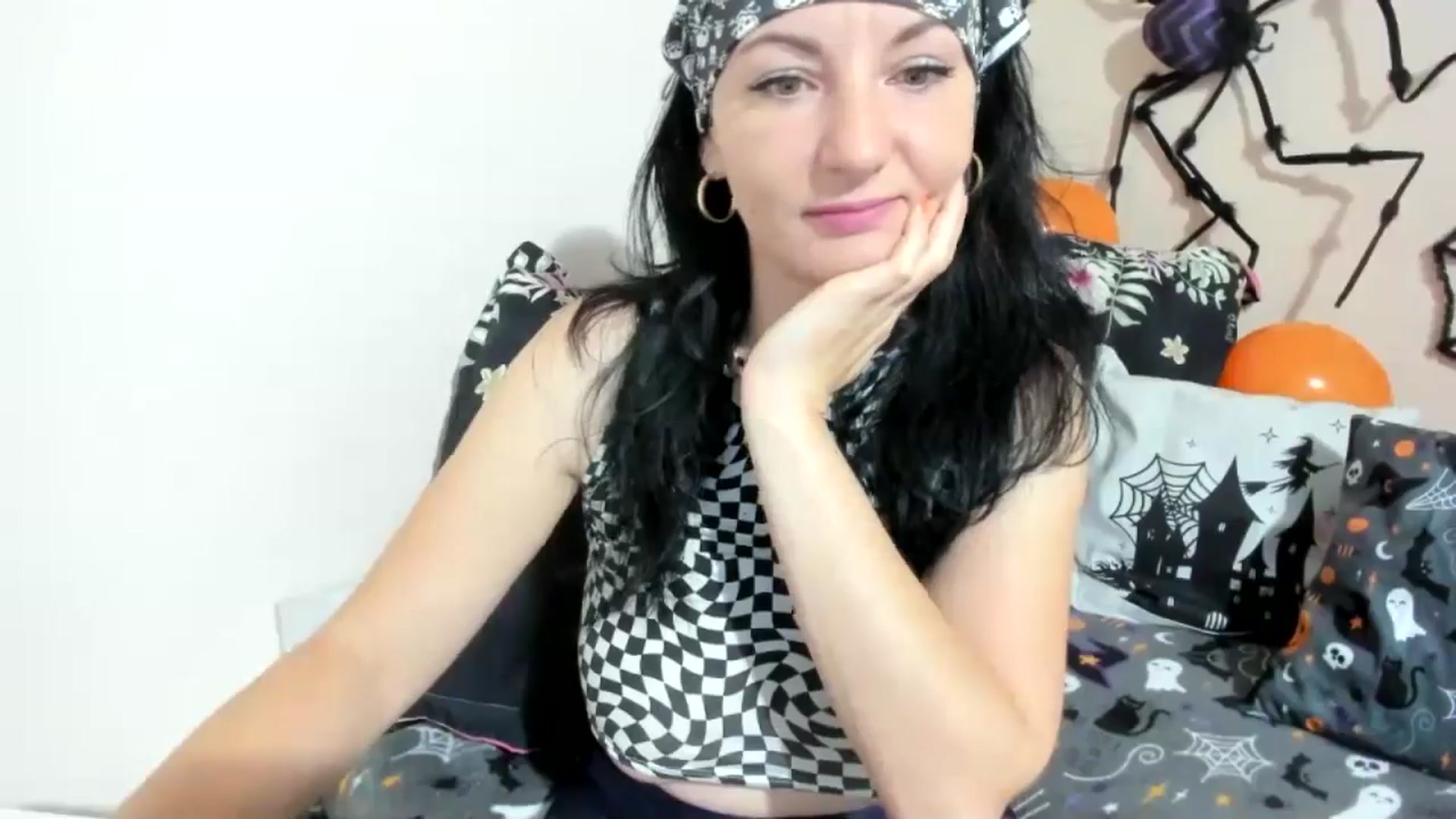 Gallery image thumbnail from elisha4ubbb's myfreecams stream on, 10/24/2024, 03:53 image 15 of 20
