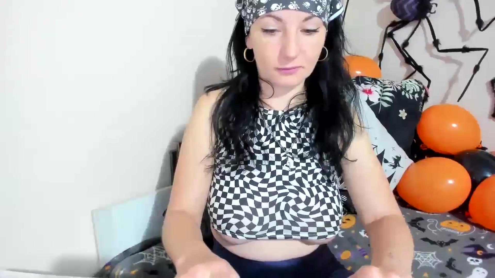 Gallery image thumbnail from elisha4ubbb's myfreecams stream on, 10/24/2024, 03:53 image 11 of 20