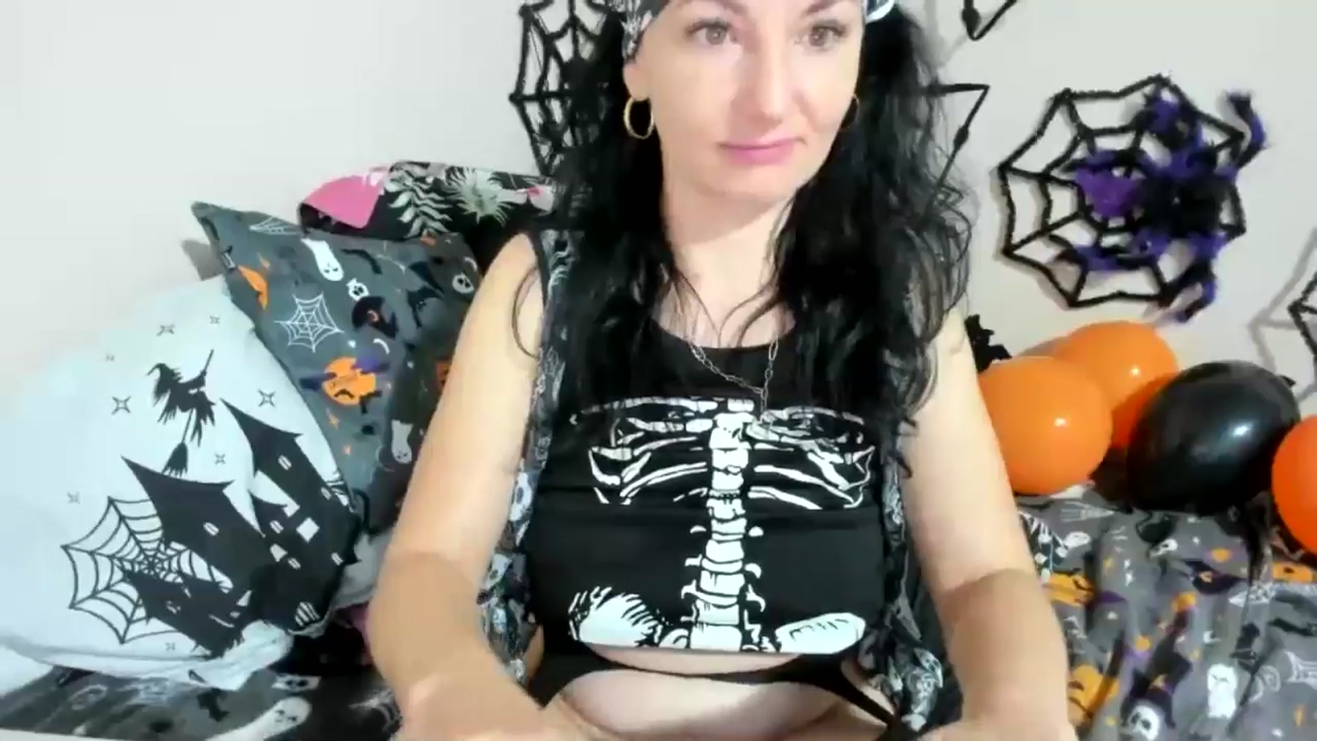 Gallery image thumbnail from elisha4ubbb's myfreecams stream on, 10/28/2024, 05:01 image 17 of 20