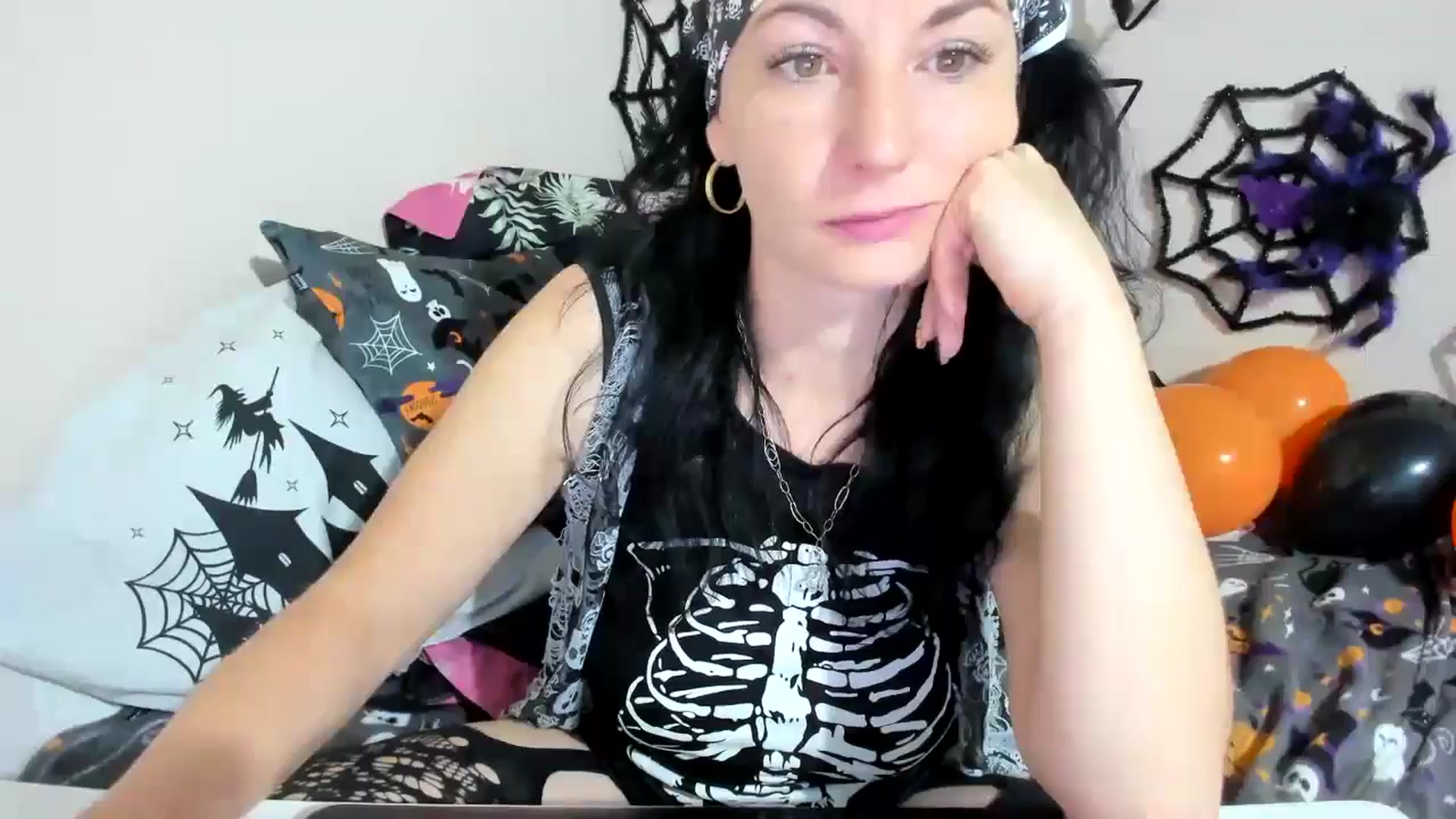 Gallery image thumbnail from elisha4ubbb's myfreecams stream on, 10/28/2024, 05:18 image 13 of 20
