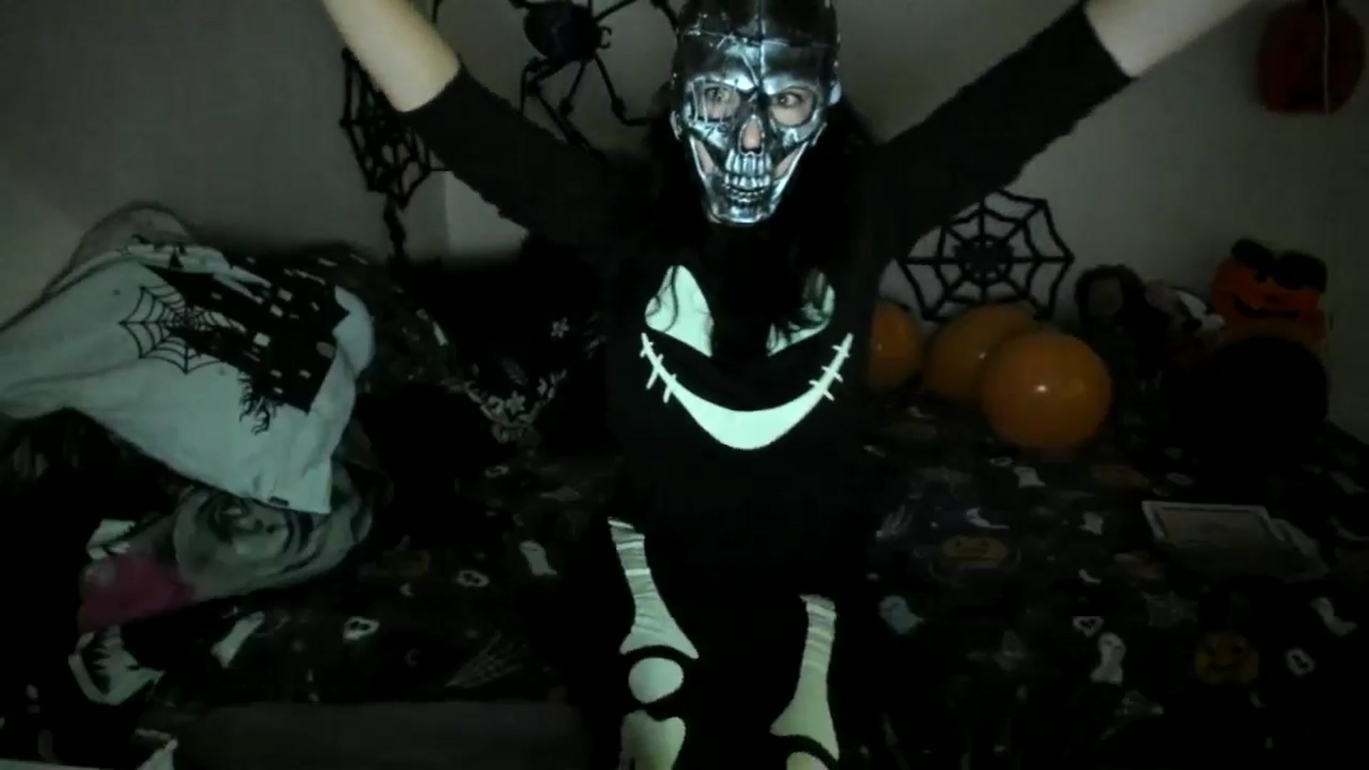 Gallery image thumbnail from elisha4ubbb's myfreecams stream on, 10/31/2024, 04:47 image 2 of 20