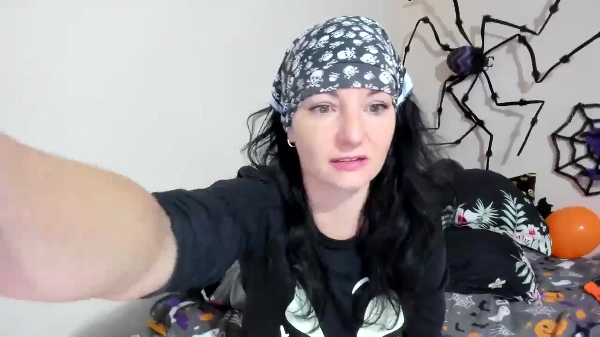 Gallery image thumbnail from elisha4ubbb's myfreecams stream on, 10/31/2024, 04:47 image 15 of 20