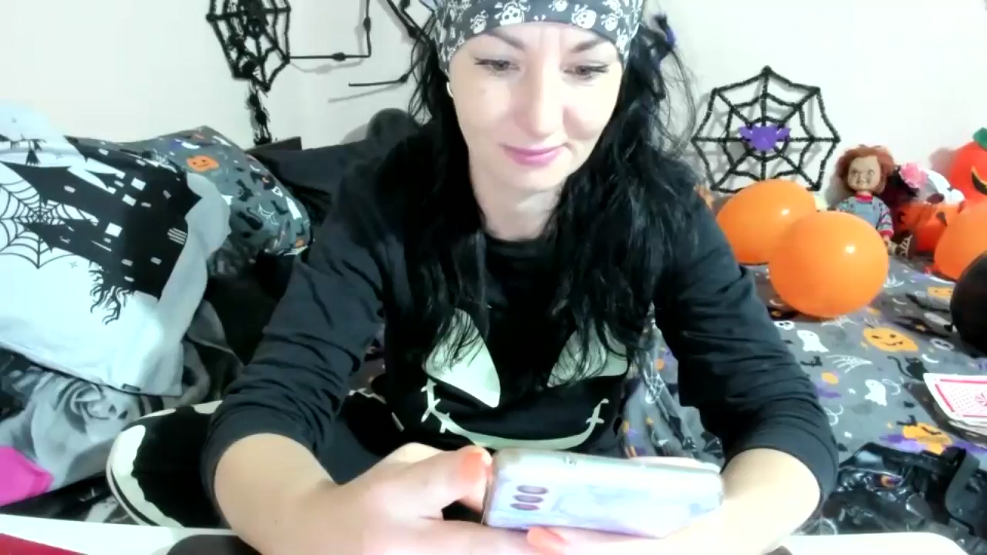 Gallery image thumbnail from elisha4ubbb's myfreecams stream on, 10/31/2024, 04:47 image 1 of 20
