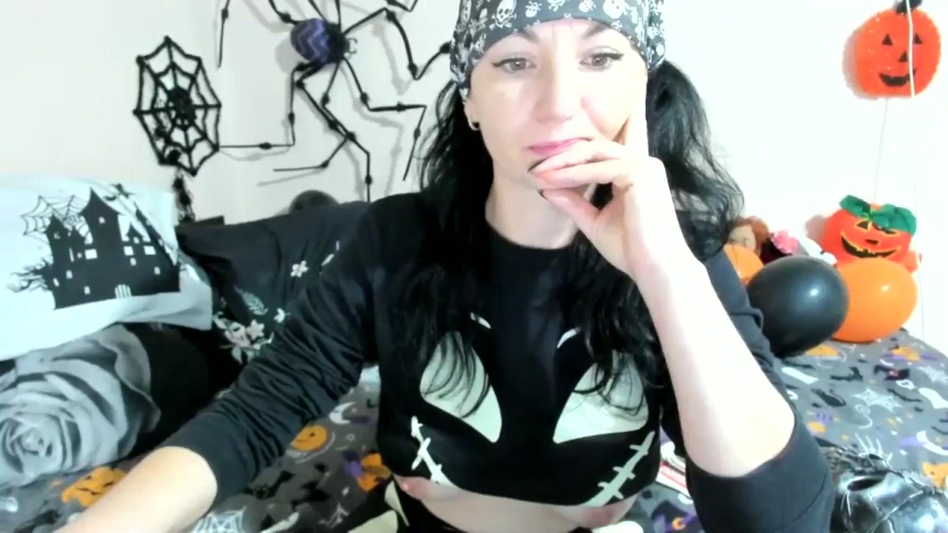 Gallery image thumbnail from elisha4ubbb's myfreecams stream on, 10/31/2024, 05:26 image 10 of 20