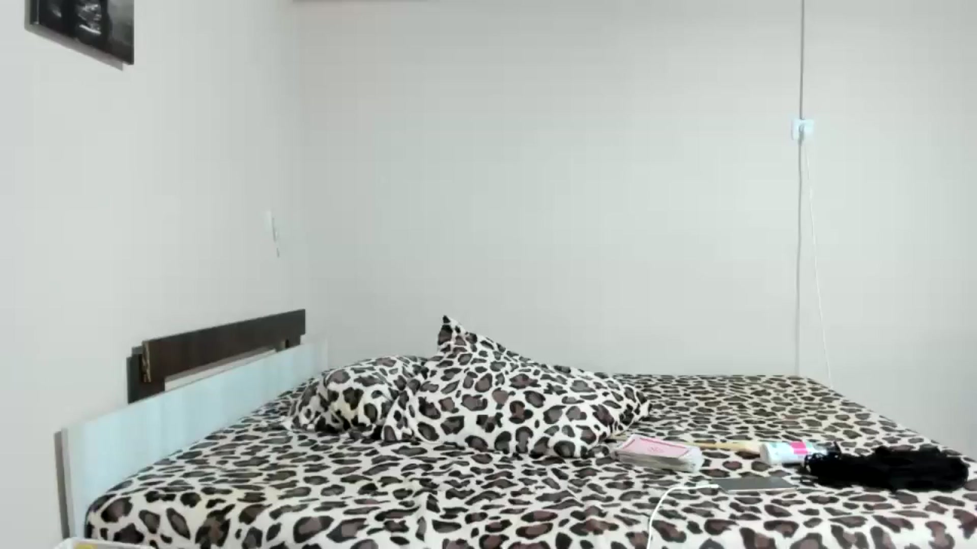 Gallery image thumbnail from elisha4ubbb's myfreecams stream on, 11/05/2024, 05:15 image 17 of 20