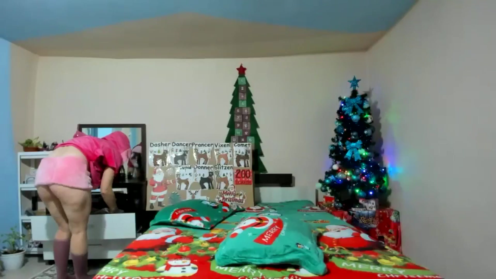 Gallery image thumbnail from elisha4ubbb's myfreecams stream on, 12/22/2024, 04:34 image 4 of 20