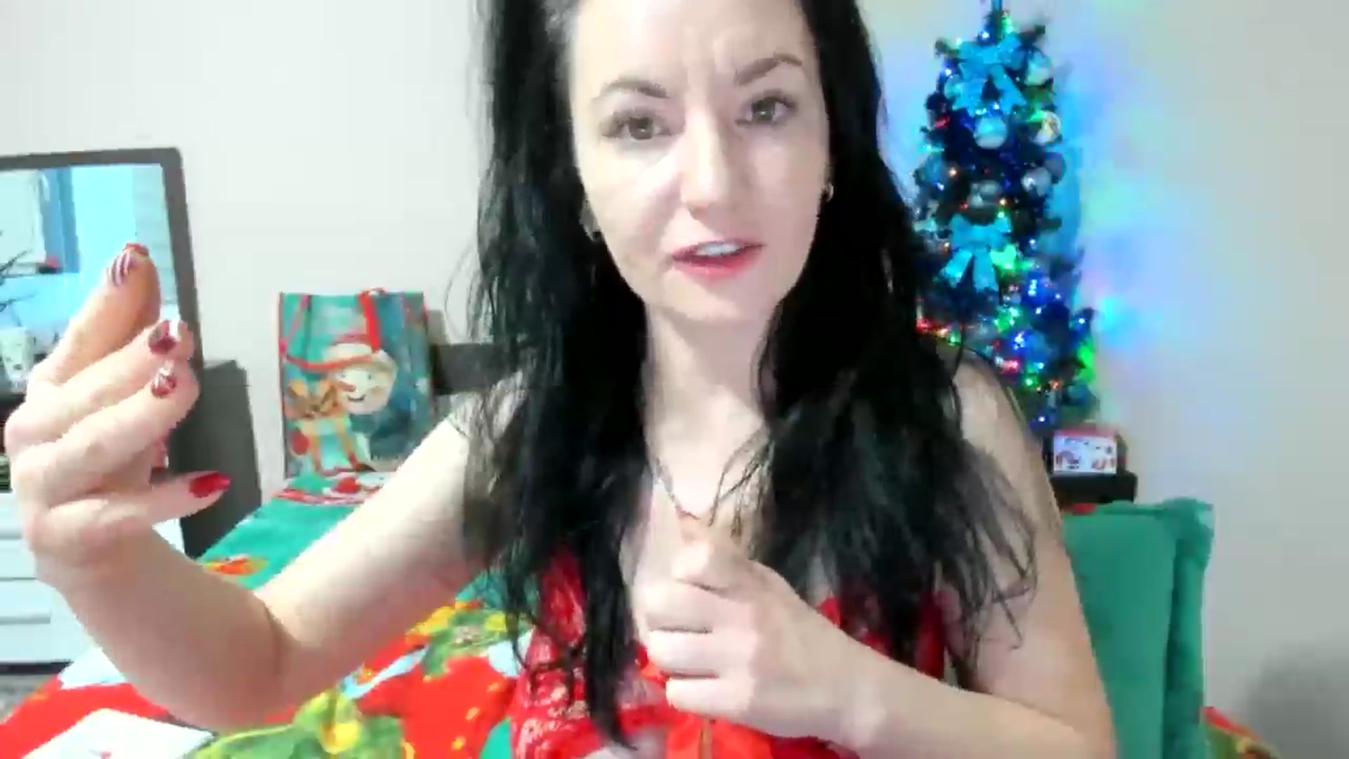 Gallery image thumbnail from elisha4ubbb's myfreecams stream on, 12/28/2024, 05:29 image 12 of 20