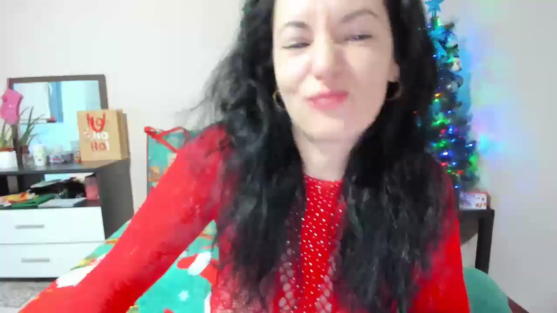Gallery image thumbnail from elisha4ubbb's myfreecams stream on, 12/30/2024, 04:41 image 12 of 20