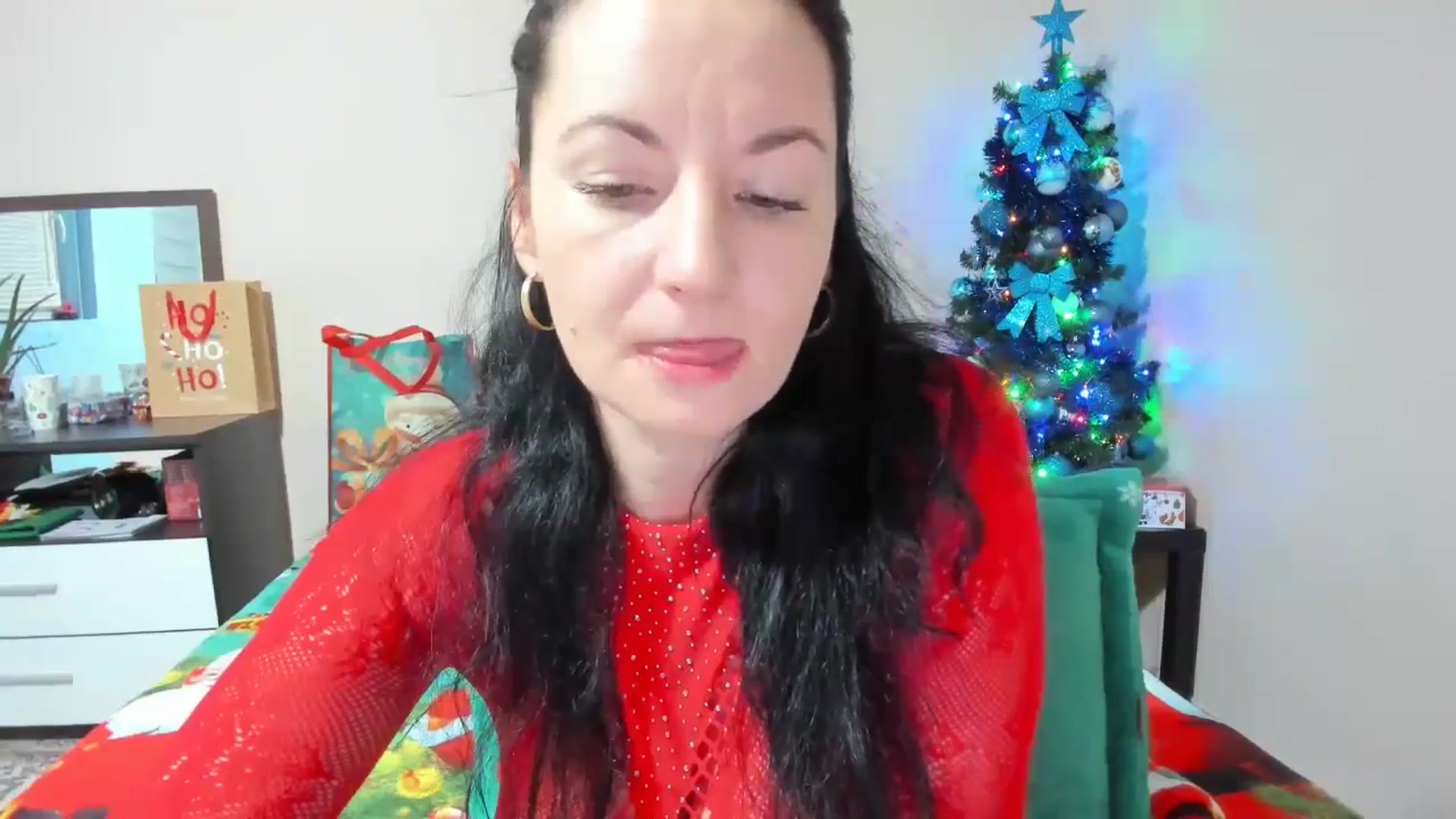 Gallery image thumbnail from elisha4ubbb's myfreecams stream on, 12/30/2024, 05:07 image 12 of 20