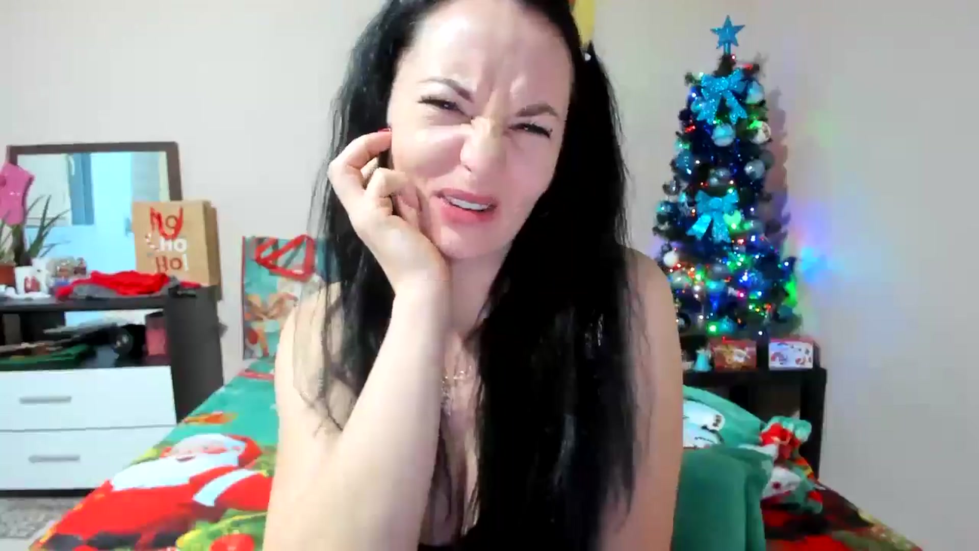 Gallery image thumbnail from elisha4ubbb's myfreecams stream on, 12/31/2024, 05:03 image 13 of 20