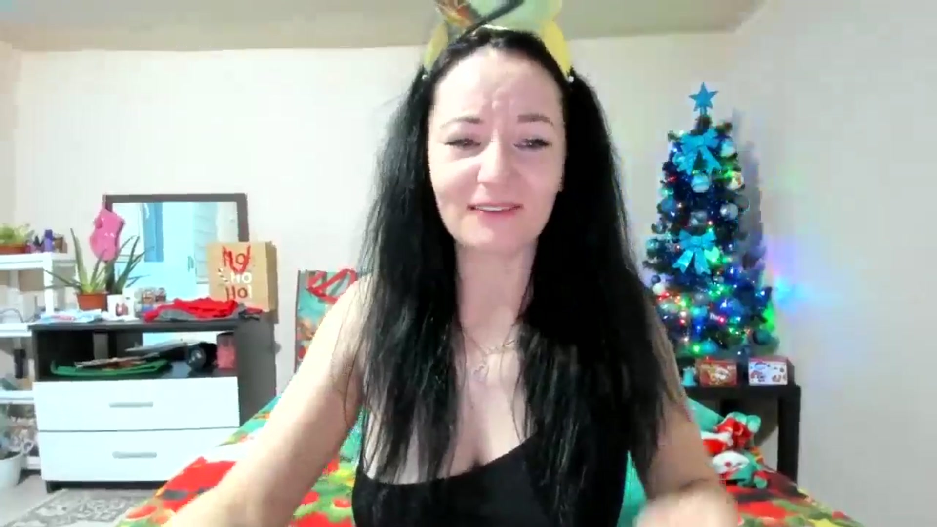 Gallery image thumbnail from elisha4ubbb's myfreecams stream on, 12/31/2024, 05:03 image 16 of 20