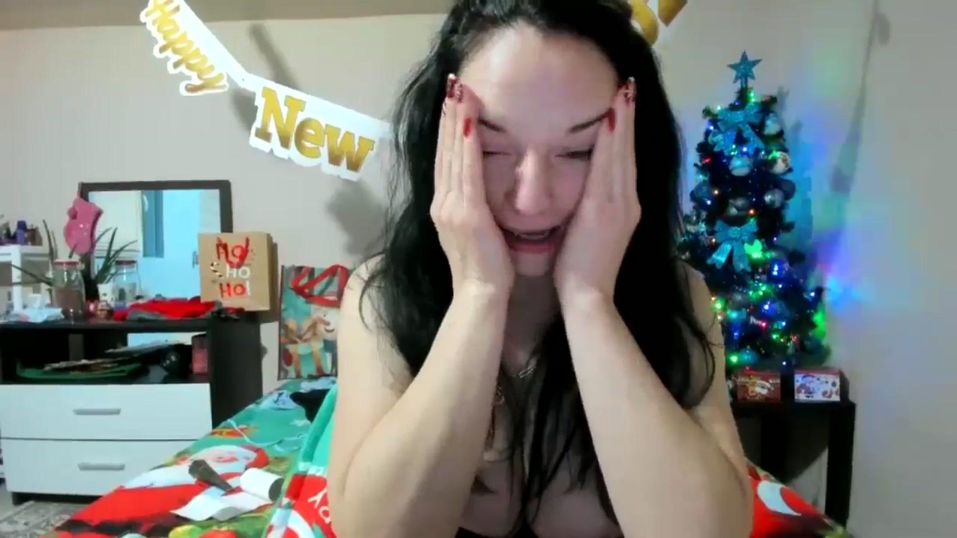 Gallery image thumbnail from elisha4ubbb's myfreecams stream on, 01/01/2025, 06:23 image 19 of 20