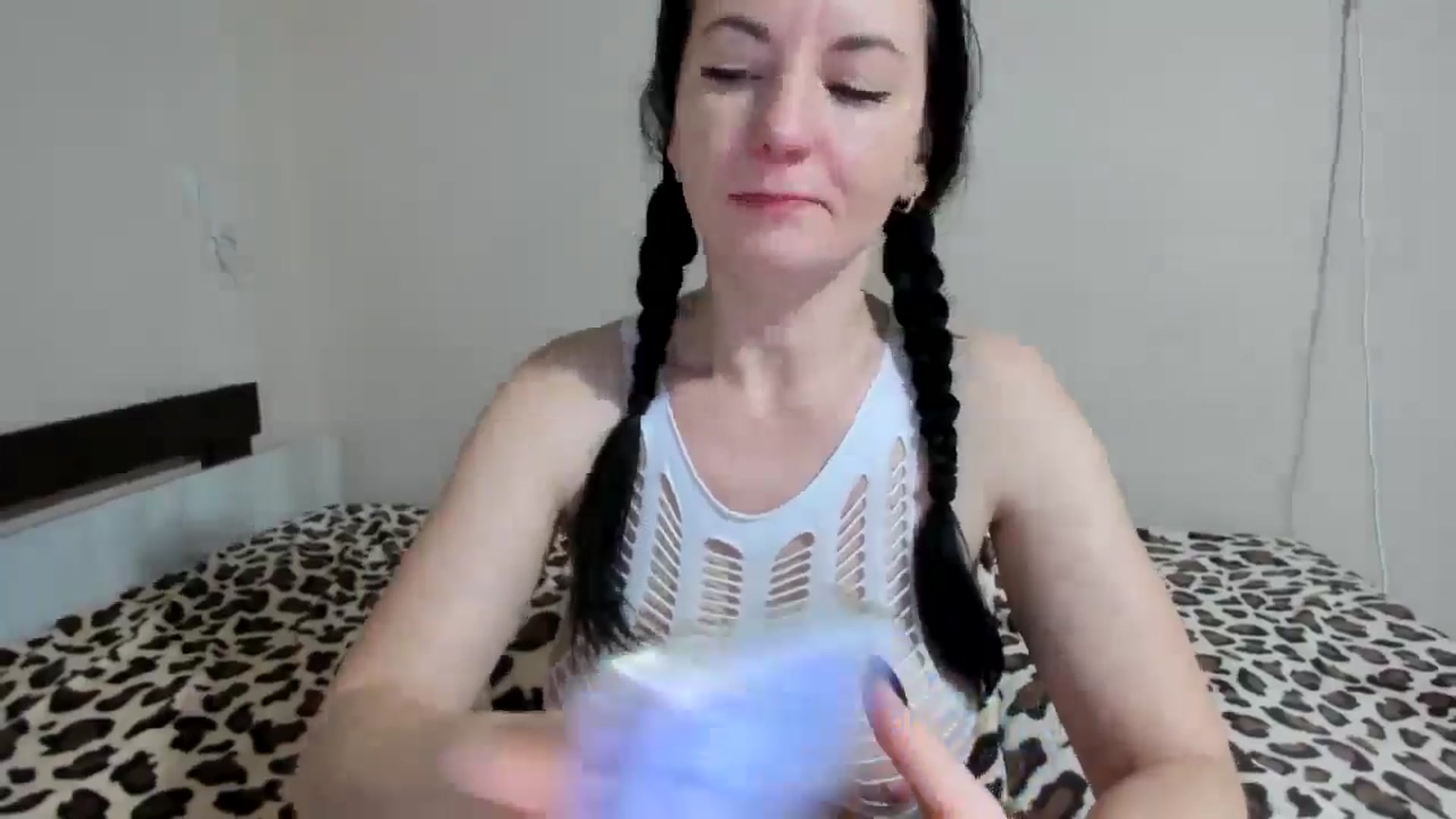 Gallery image thumbnail from elisha4ubbb's myfreecams stream on, 01/25/2025, 05:19 image 11 of 20