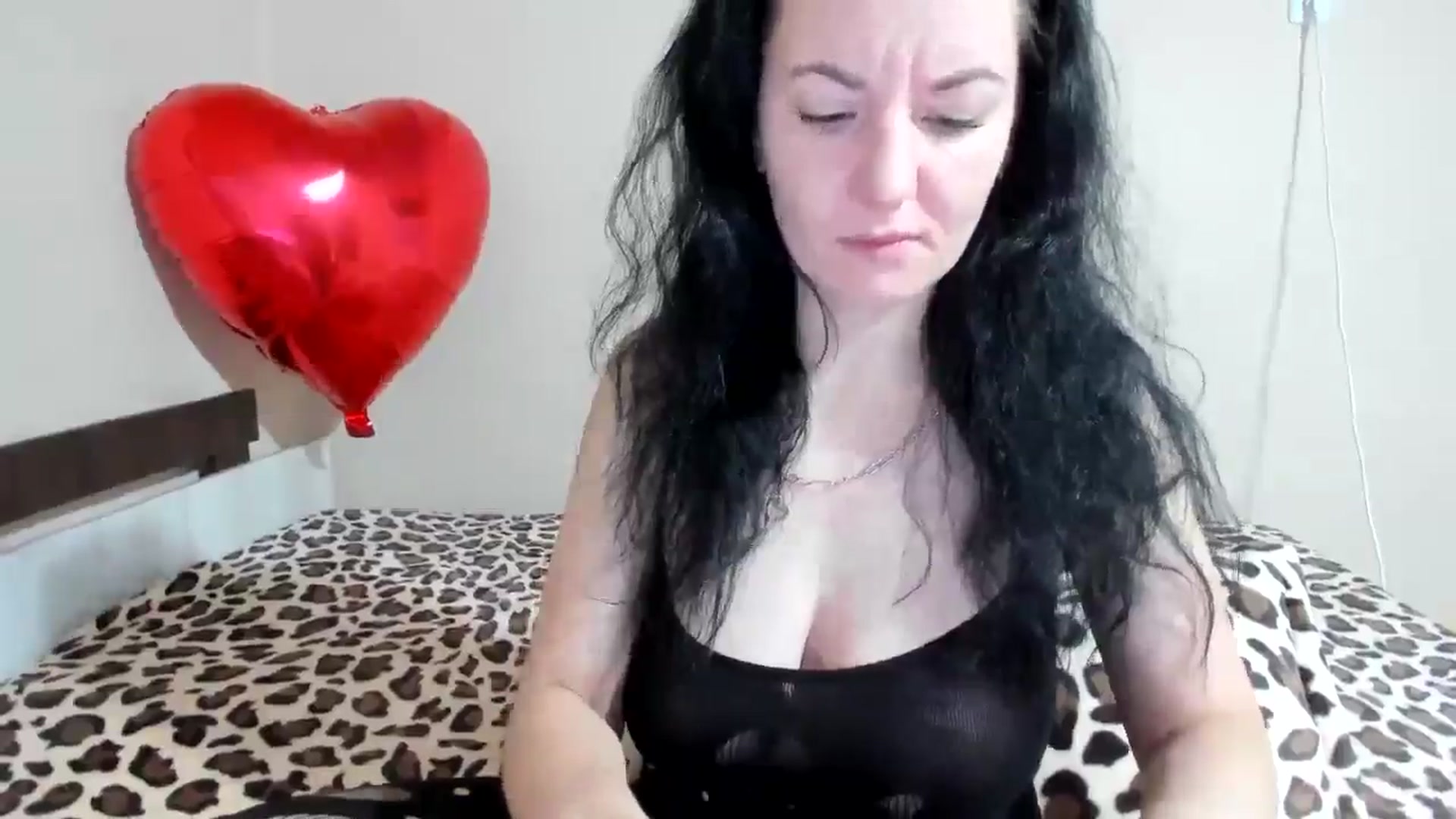Gallery image thumbnail from elisha4ubbb's myfreecams stream on, 01/30/2025, 04:37 image 14 of 20