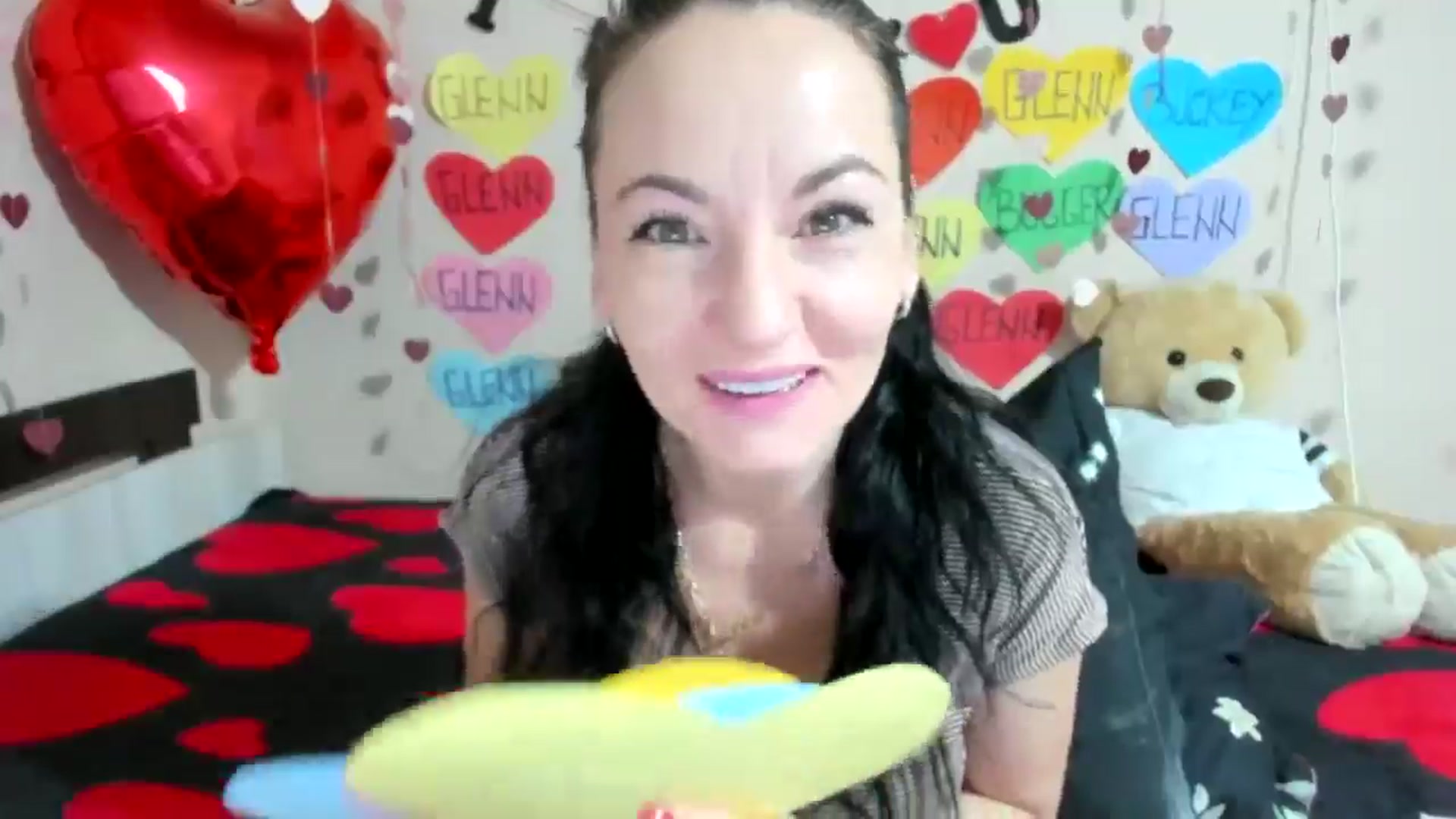 Gallery image thumbnail from elisha4ubbb's myfreecams stream on, 02/11/2025, 04:25 image 3 of 20