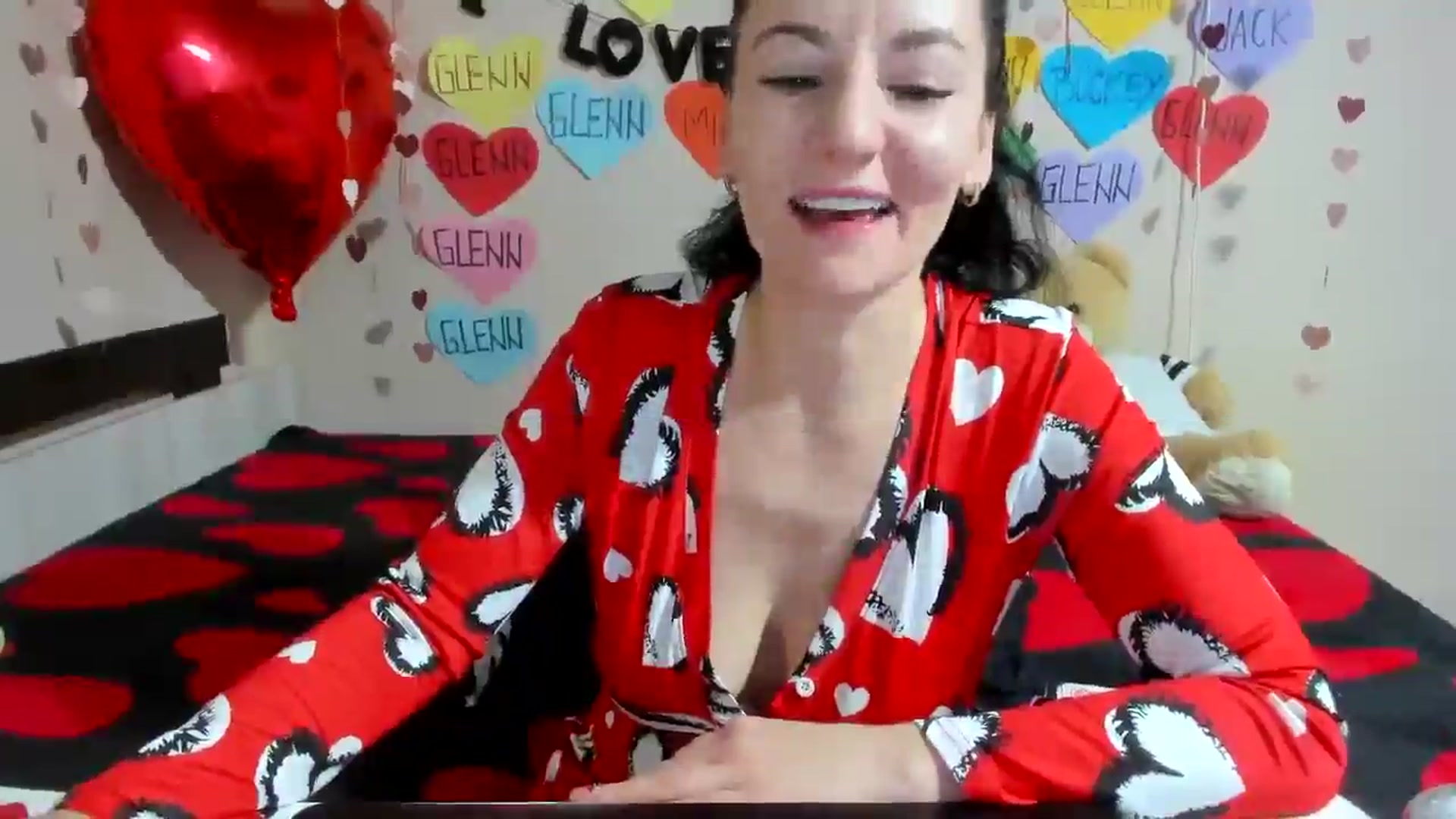 Gallery image thumbnail from elisha4ubbb's myfreecams stream on, 02/16/2025, 04:55 image 14 of 20