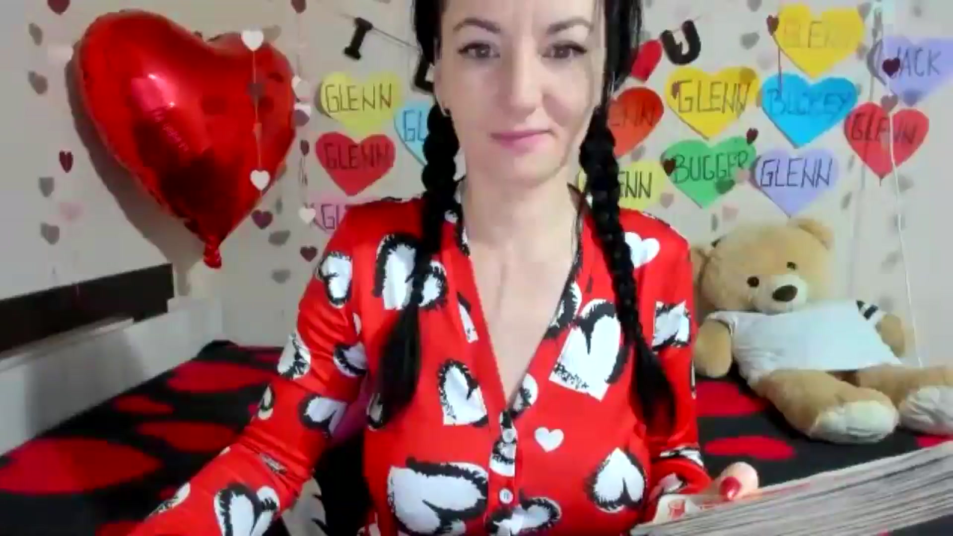 Gallery image thumbnail from elisha4ubbb's myfreecams stream on, 02/19/2025, 04:26 image 2 of 20