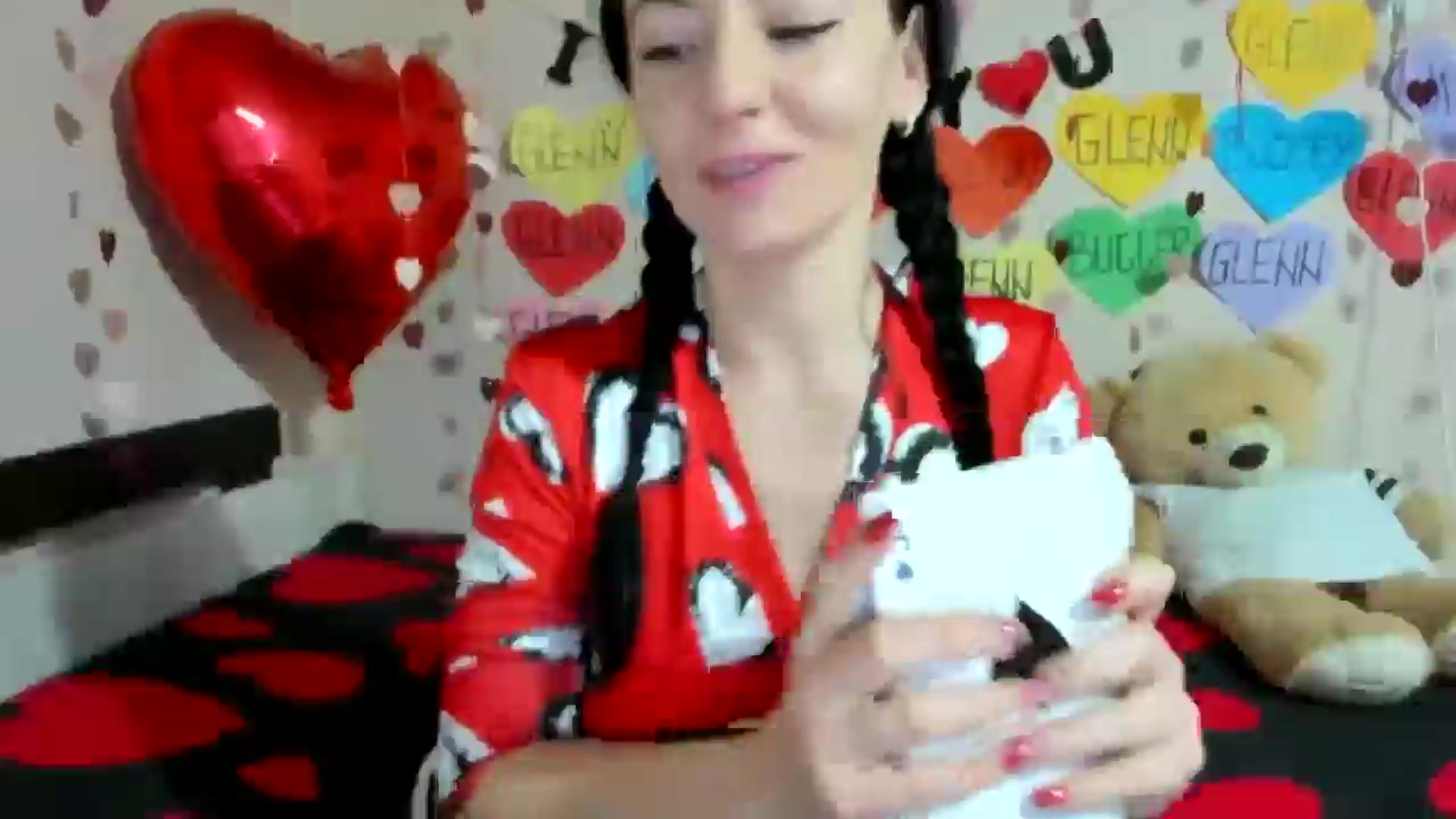 Gallery image thumbnail from elisha4ubbb's myfreecams stream on, 02/19/2025, 04:26 image 8 of 20