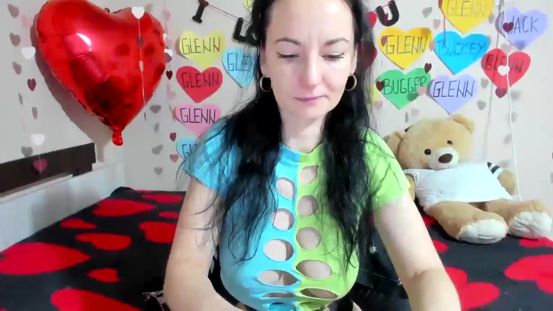 Gallery image thumbnail from elisha4ubbb's myfreecams stream on, 02/21/2025, 04:32 image 17 of 20