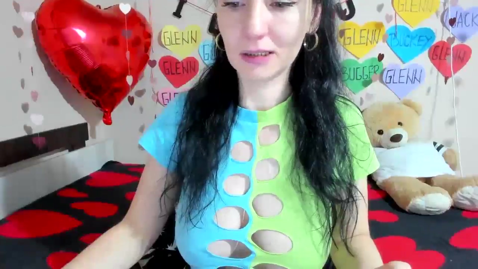 Gallery image thumbnail from elisha4ubbb's myfreecams stream on, 02/21/2025, 04:32 image 15 of 20