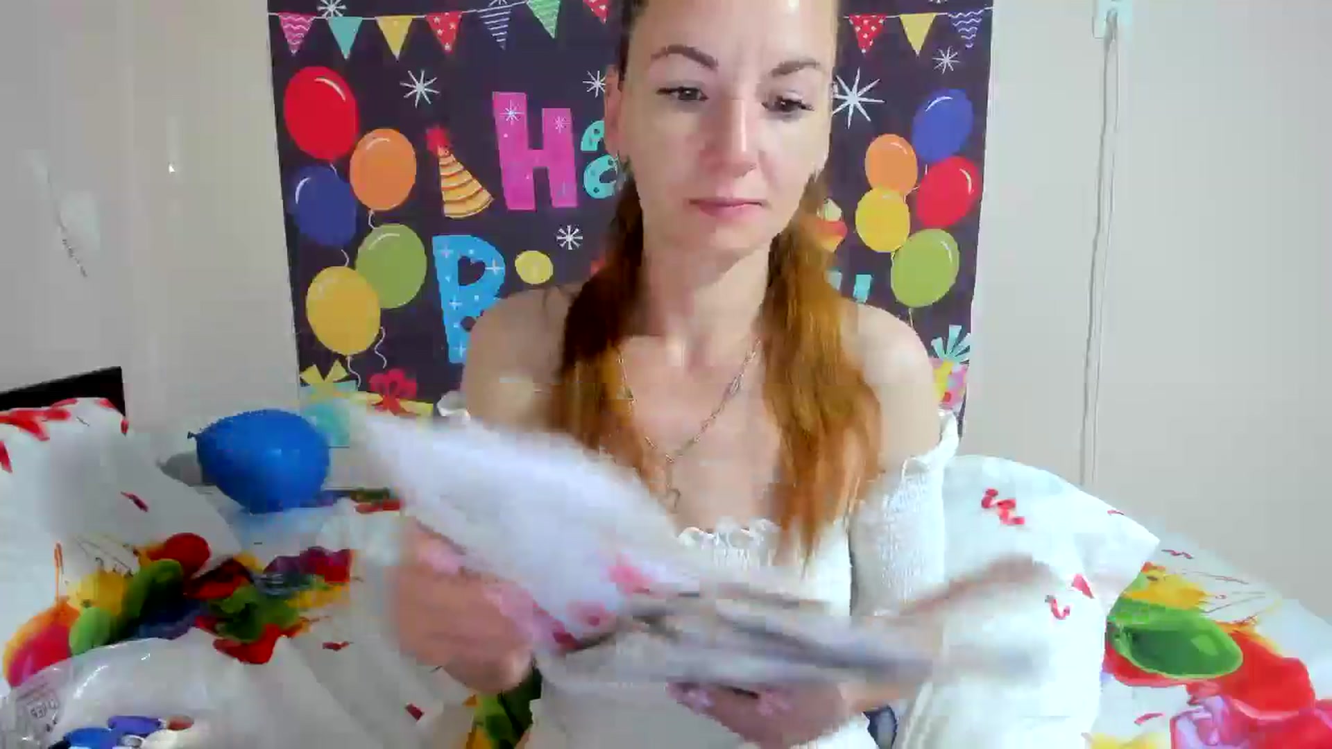 Gallery image thumbnail from elisha4ubbb's myfreecams stream on, 05/03/2025, 03:18 image 13 of 20