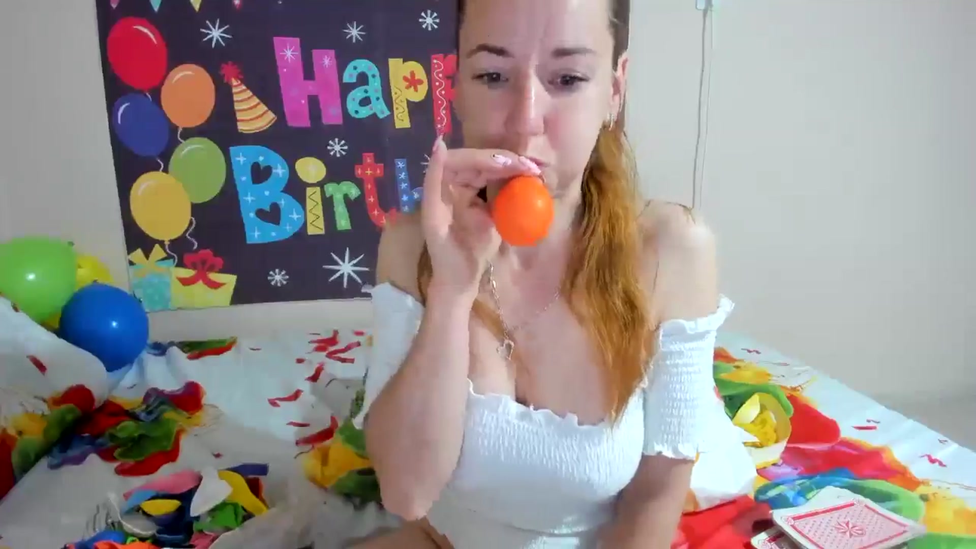 Gallery image thumbnail from elisha4ubbb's myfreecams stream on, 05/03/2025, 03:45 image 18 of 20