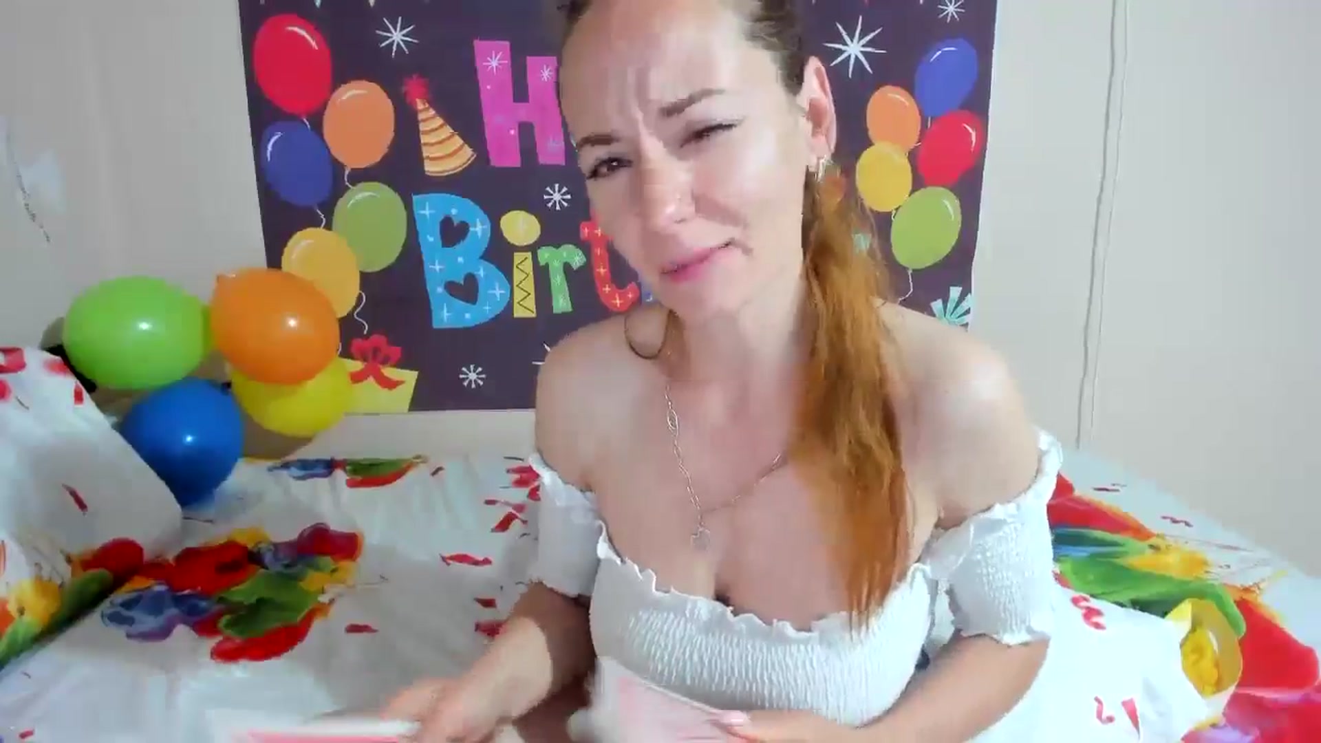 Gallery image thumbnail from elisha4ubbb's myfreecams stream on, 05/03/2025, 03:45 image 19 of 20