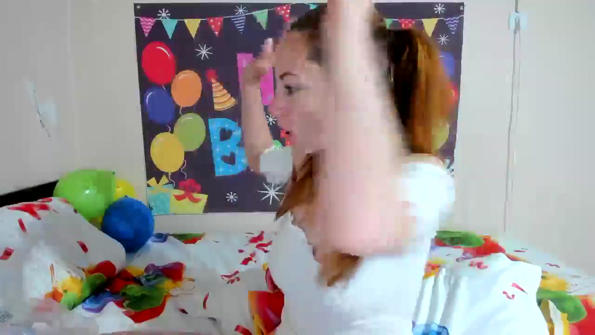 Gallery image thumbnail from elisha4ubbb's myfreecams stream on, 05/03/2025, 03:45 image 15 of 20