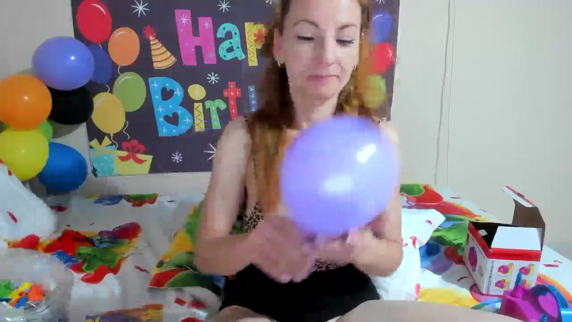 Gallery image thumbnail from elisha4ubbb's myfreecams stream on, 05/04/2025, 03:41 image 19 of 20