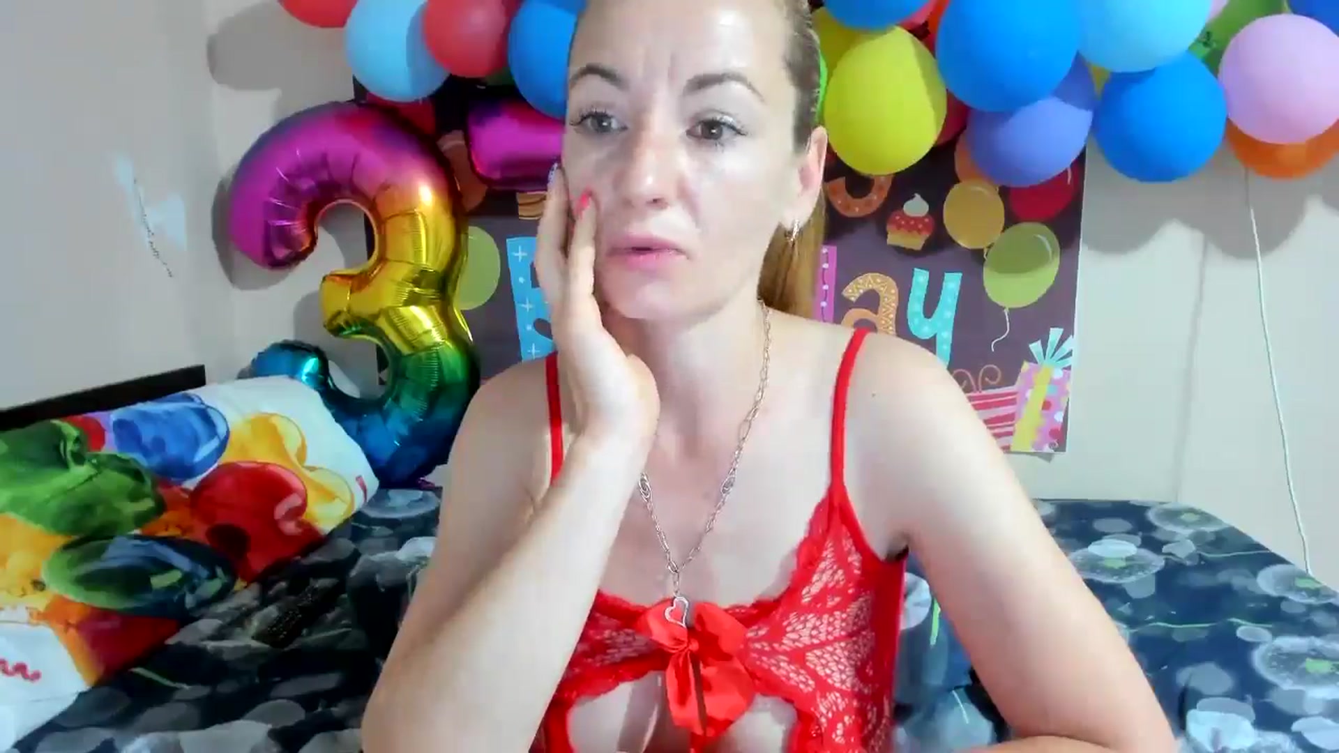 Gallery image thumbnail from elisha4ubbb's myfreecams stream on, 06/05/2025, 03:27 image 3 of 20