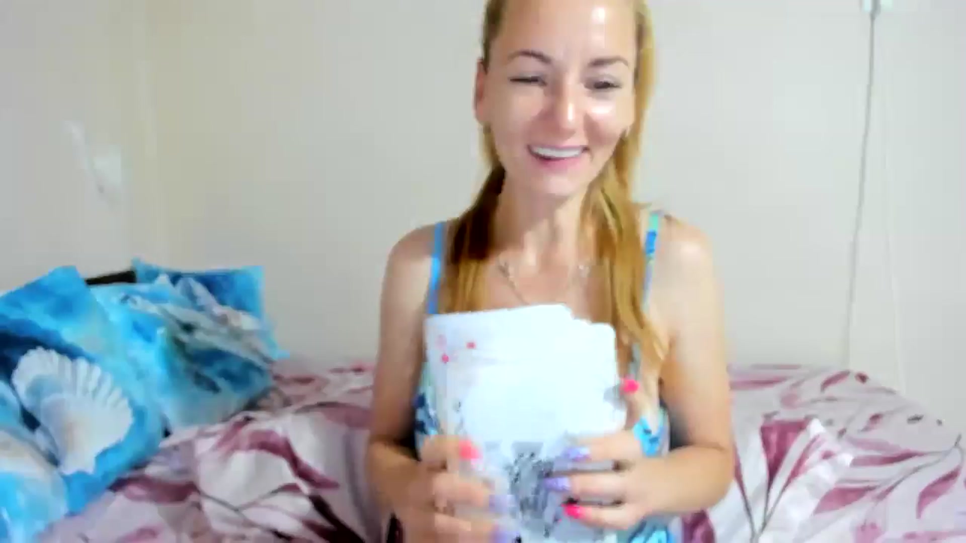 Gallery image thumbnail from elisha4ubbb's myfreecams stream on, 06/12/2025, 04:19 image 12 of 20
