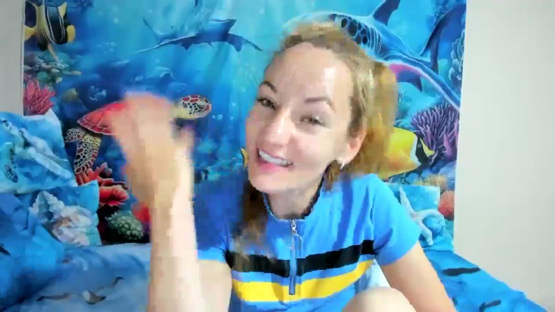 Gallery image thumbnail from elisha4ubbb's myfreecams stream on, 06/14/2025, 03:52 image 17 of 20