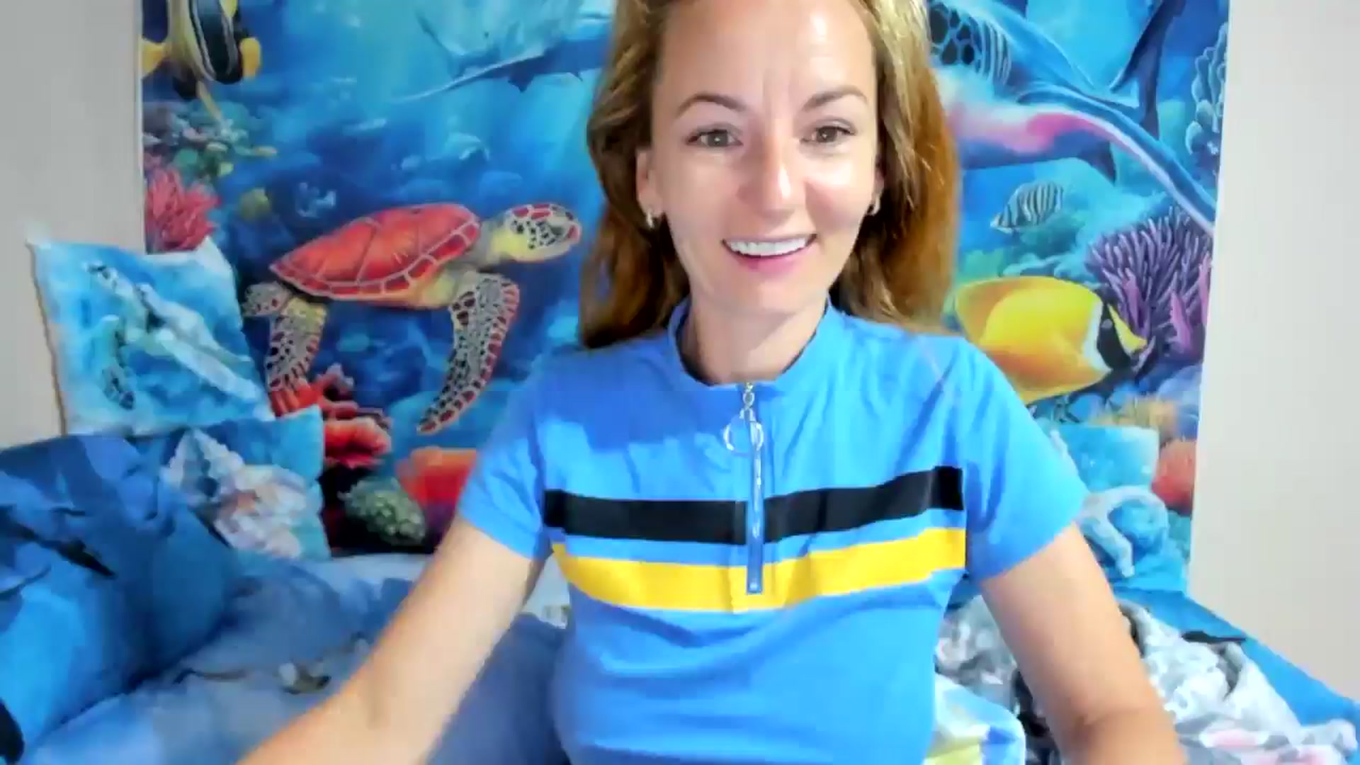 Gallery image thumbnail from elisha4ubbb's myfreecams stream on, 06/14/2025, 04:23 image 1 of 20