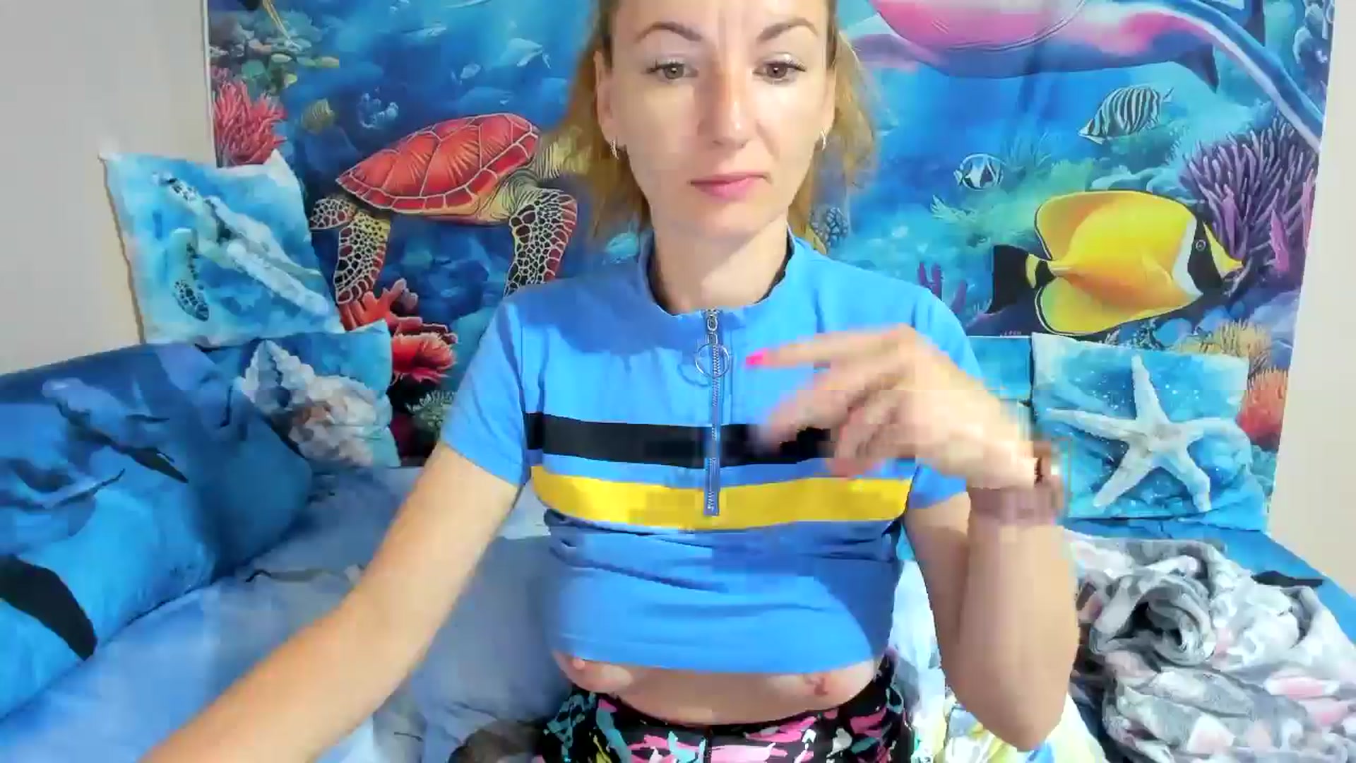 Gallery image thumbnail from elisha4ubbb's myfreecams stream on, 06/14/2025, 04:23 image 12 of 20