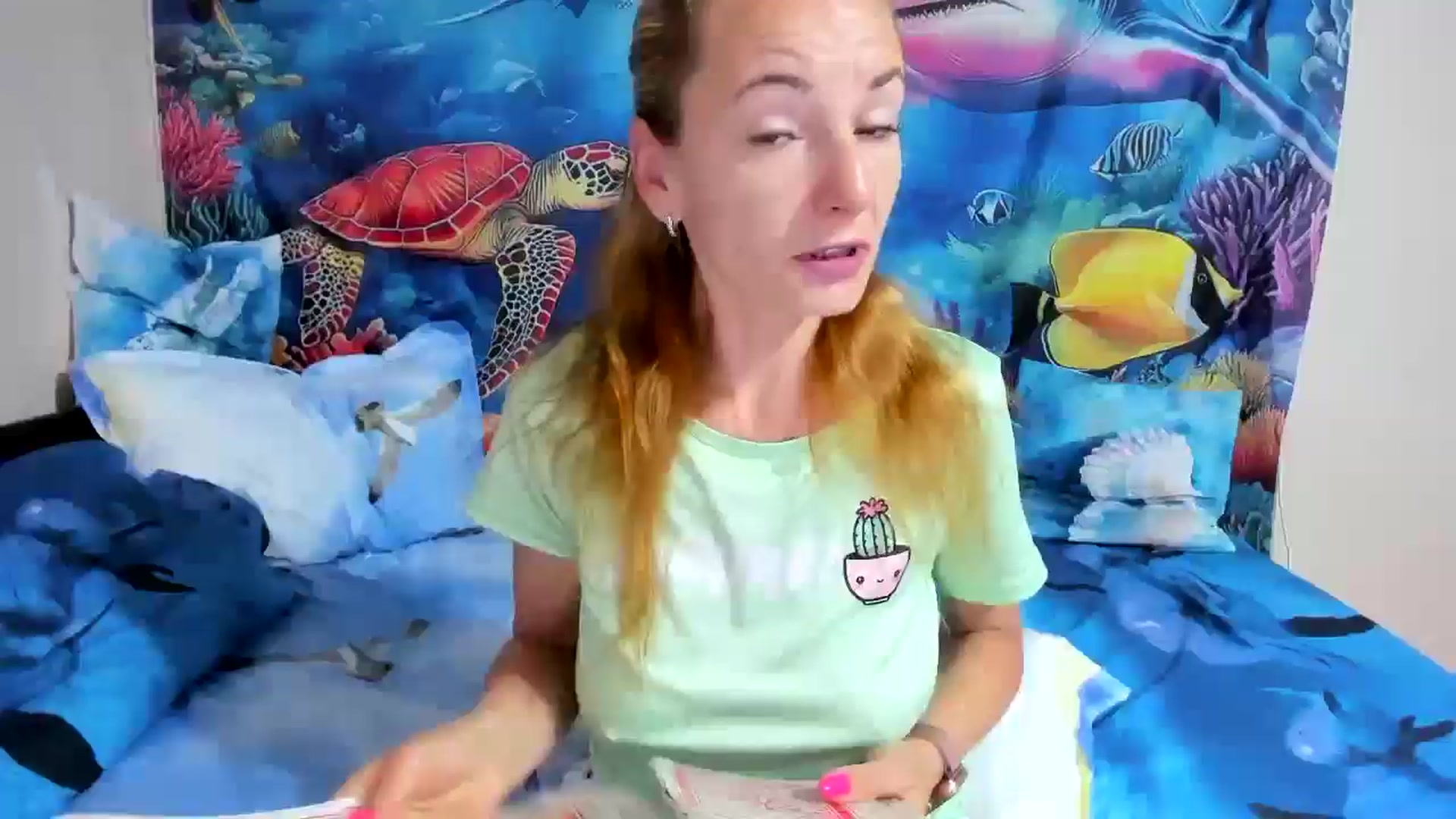 Gallery image thumbnail from elisha4ubbb's myfreecams stream on, 06/15/2025, 03:32 image 5 of 20