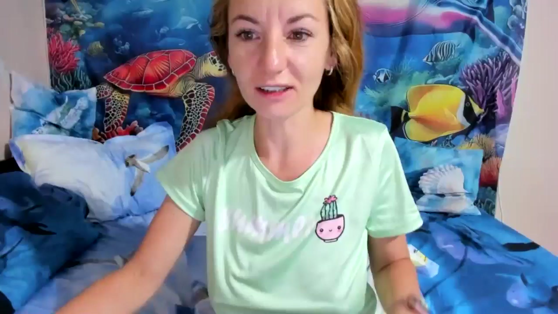 Gallery image thumbnail from elisha4ubbb's myfreecams stream on, 06/15/2025, 03:32 image 1 of 20