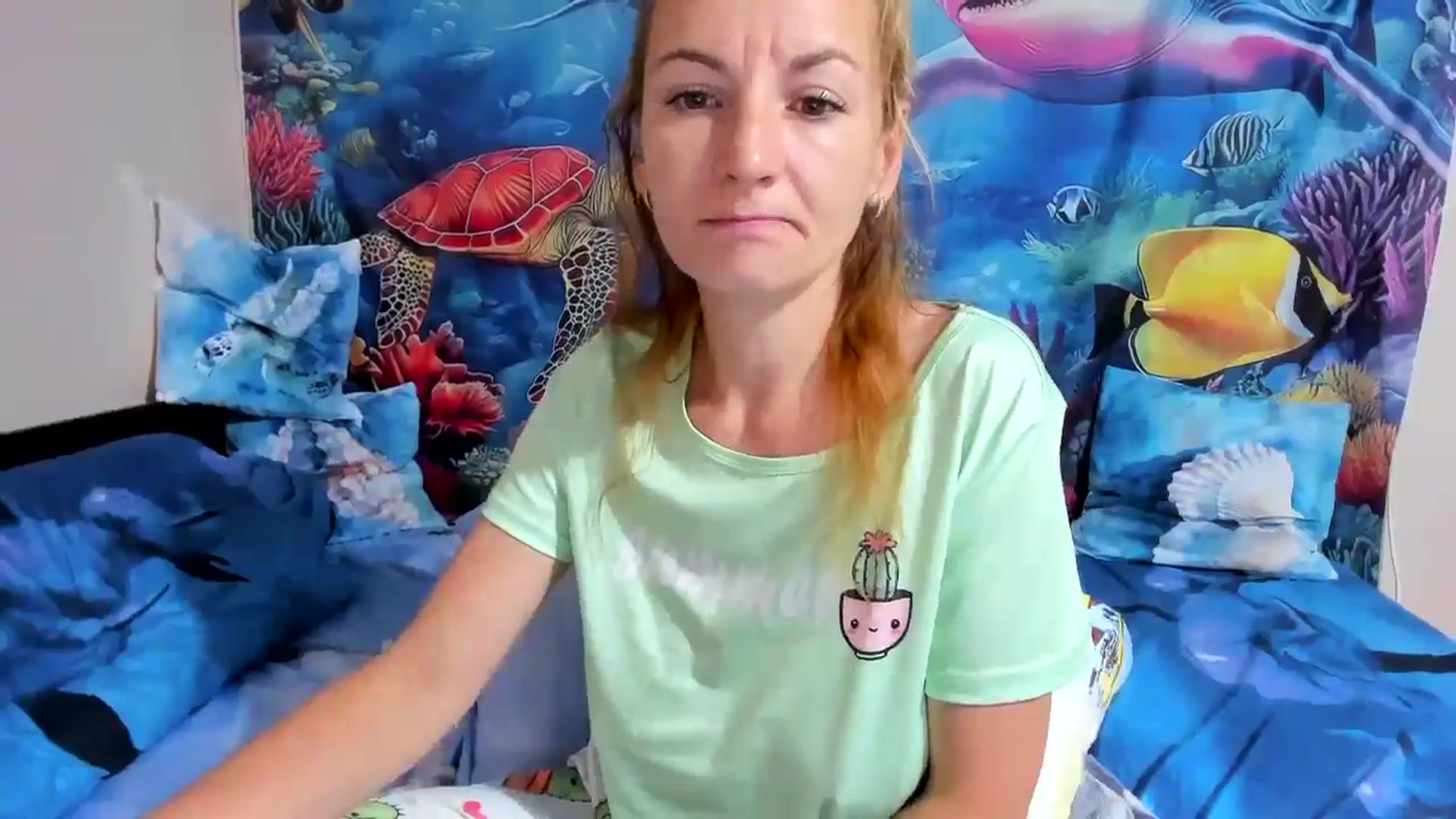 Gallery image thumbnail from elisha4ubbb's myfreecams stream on, 06/15/2025, 03:57 image 5 of 20