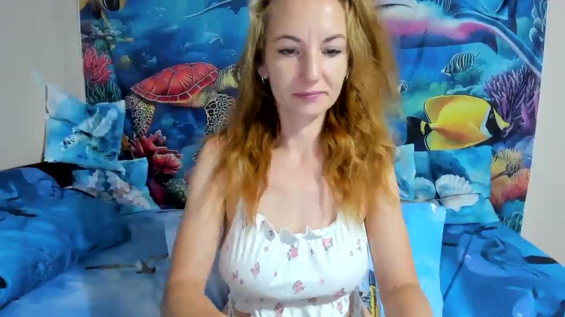 Gallery image thumbnail from elisha4ubbb's myfreecams stream on, 06/16/2025, 03:22 image 8 of 20
