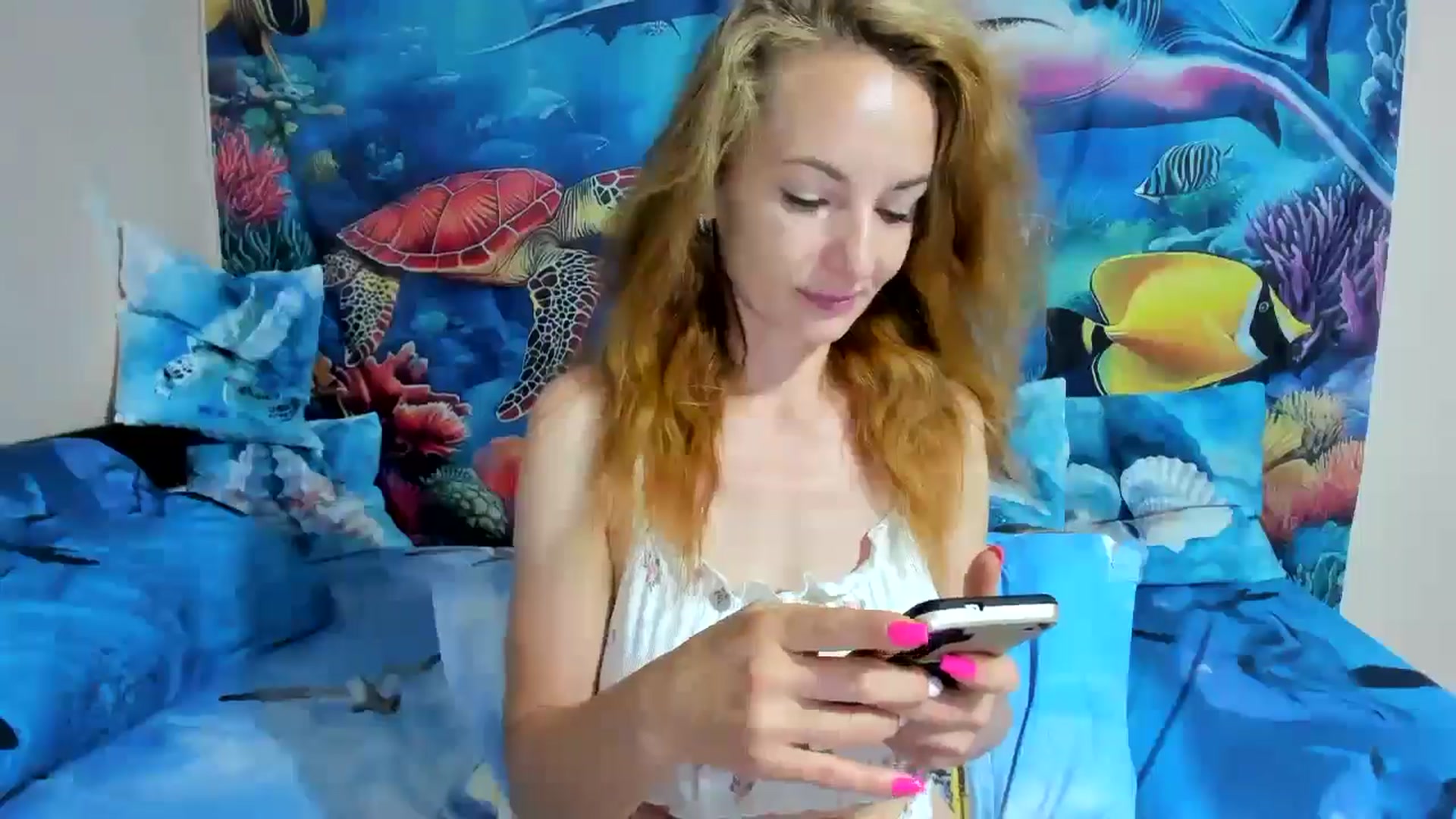 Gallery image thumbnail from elisha4ubbb's myfreecams stream on, 06/16/2025, 03:22 image 10 of 20