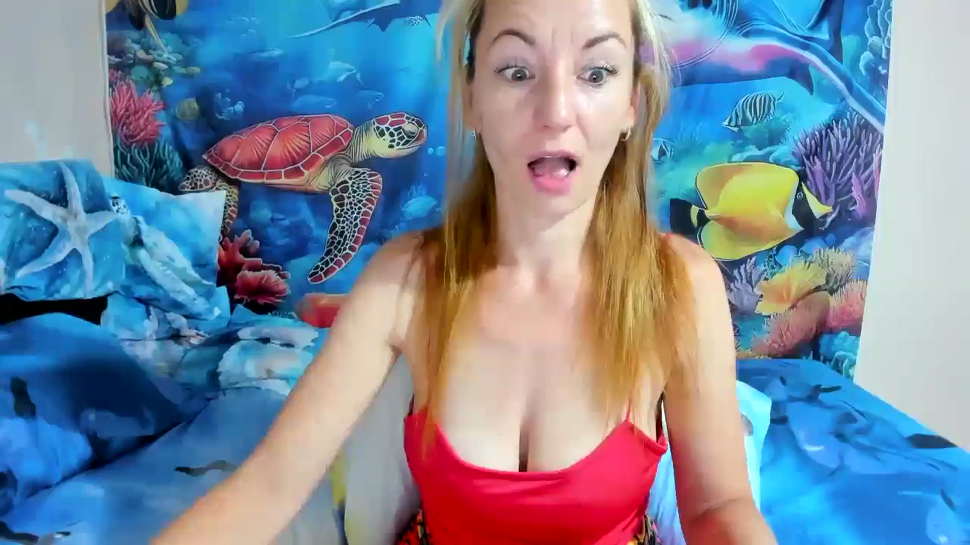 Gallery image thumbnail from elisha4ubbb's myfreecams stream on, 06/24/2025, 03:26 image 13 of 20