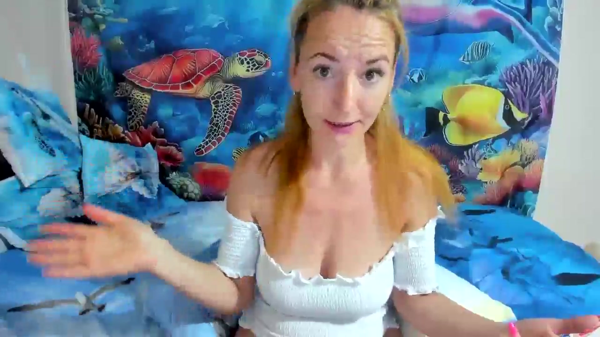 Gallery image thumbnail from elisha4ubbb's myfreecams stream on, 07/01/2025, 03:35 image 14 of 20